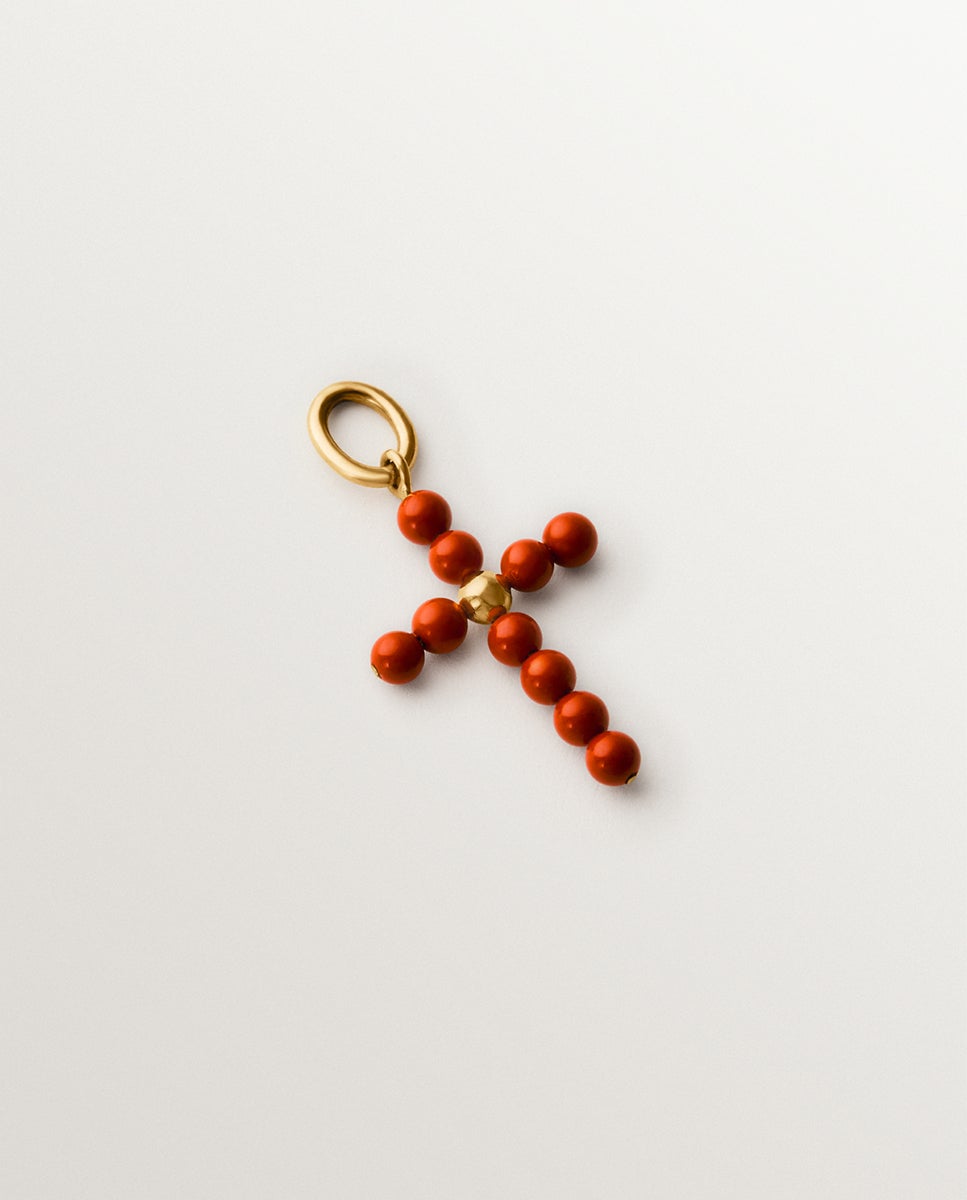 Charm de plata 925 bañada en oro amarillo de 18k con bolitas de coral y forma de cruz - Aristocrazy - Dorado Dorado-3