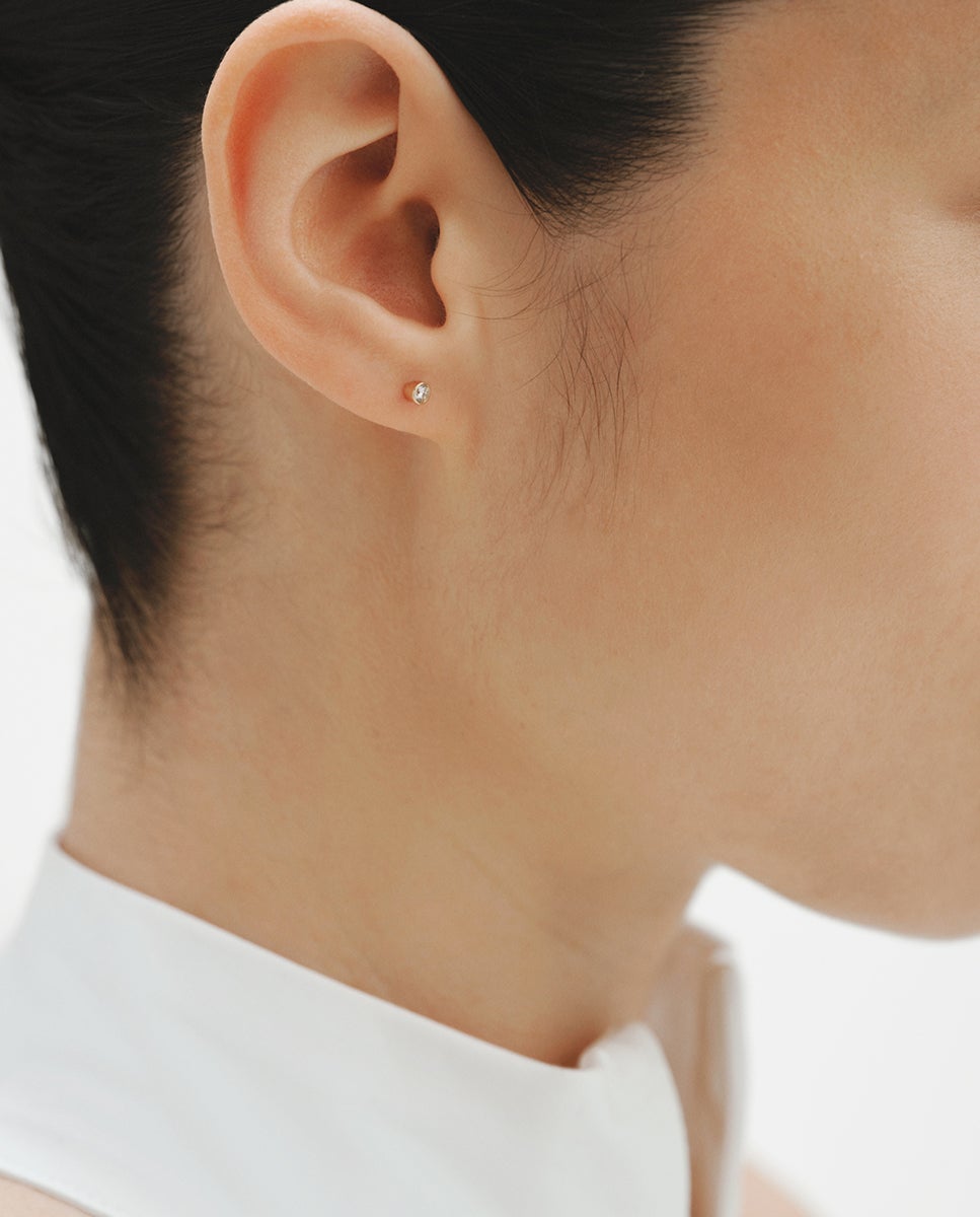 Pendientes de botón de oro amarillo de 9k con diamantes lab grown - Aristocrazy - Blanco Blanco-3