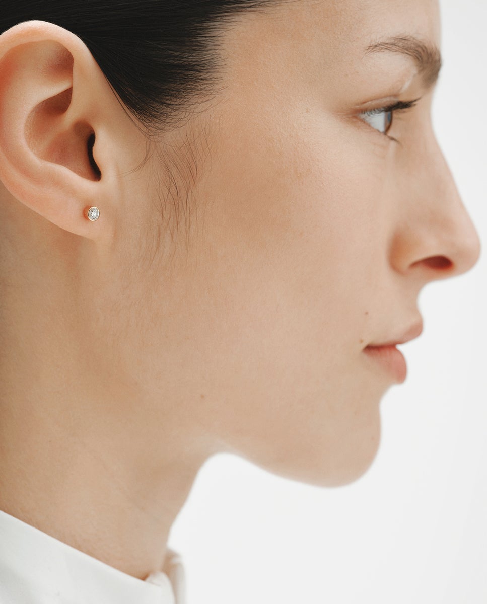 Pendientes de botón de oro amarillo de 9k con diamantes lab grown - Aristocrazy - Blanco Blanco-3