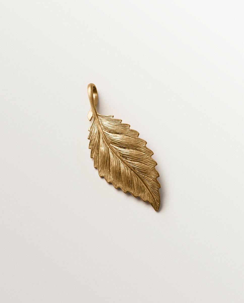 Charm bañado en oro amarillo con forma de hoja - Aristocrazy - Dorado Dorado-1