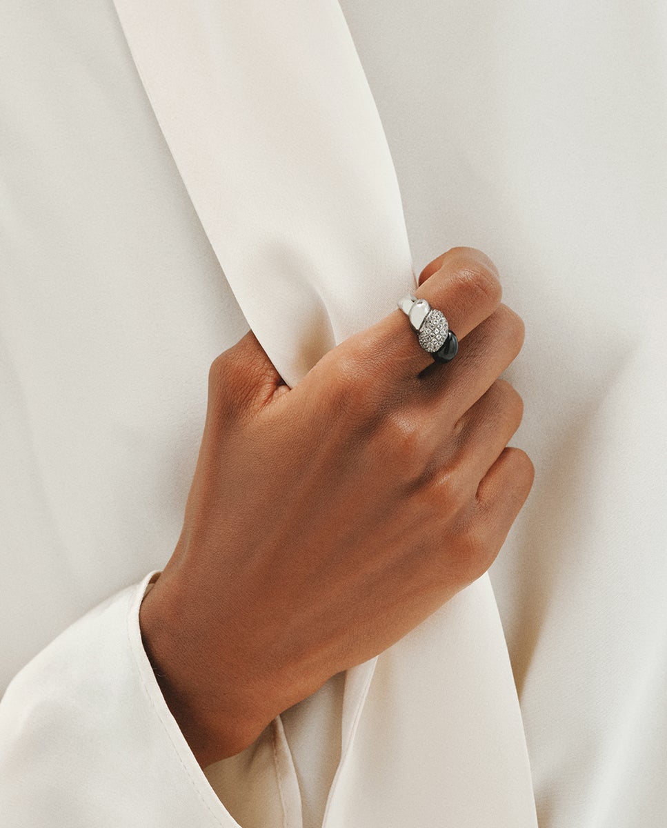 Anillo de plata 925 con acabado gun metal, topacios blancos y ónix negro - Aristocrazy - Blanco Blanco-2