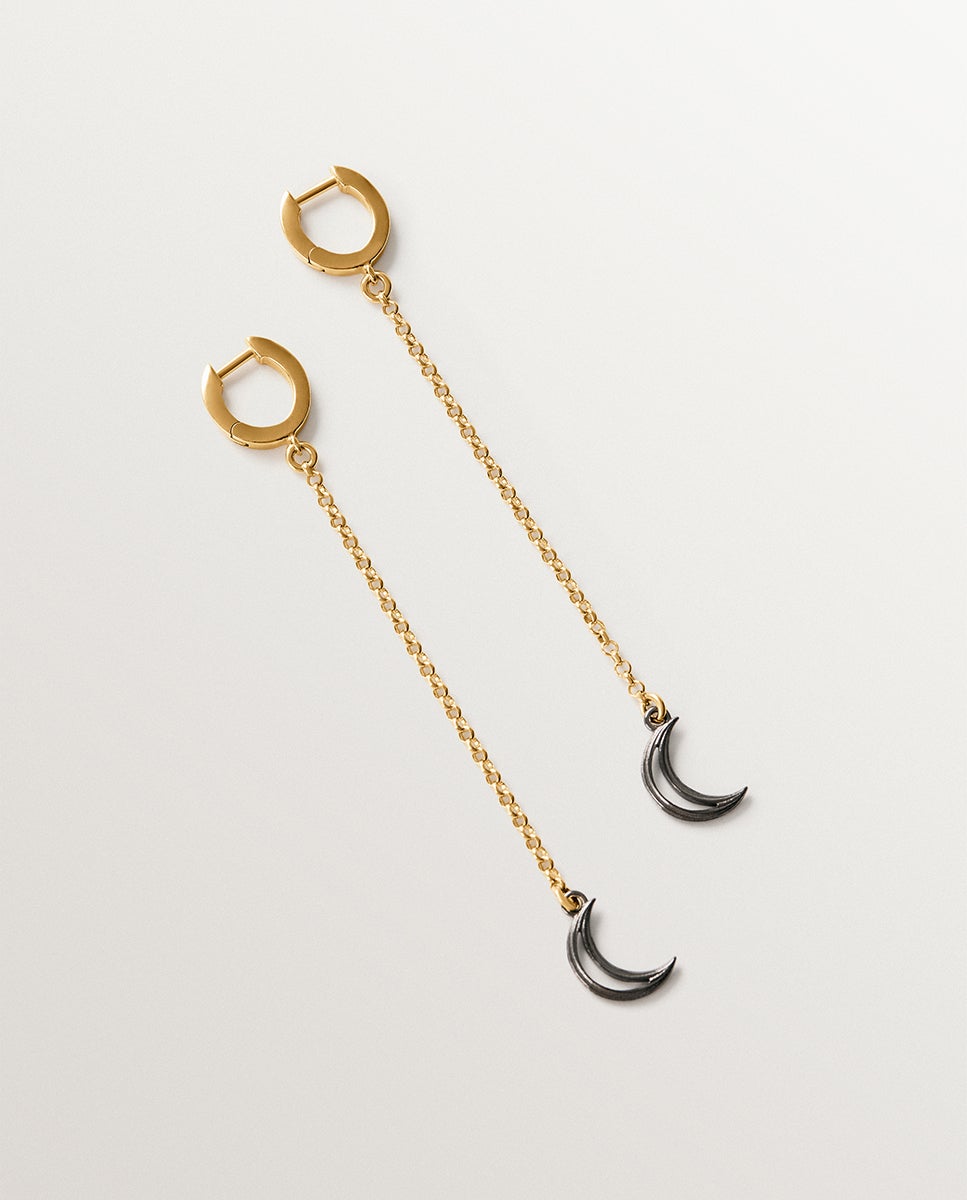 Imagen 0 de Pendientes bicolor de plata 925 bañados en oro amarillo de 18k con forma de luna Negro