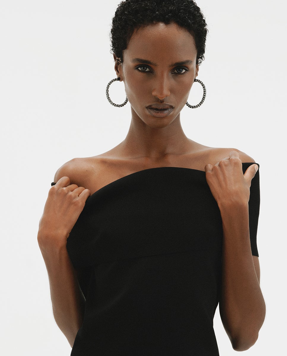 Imagen 4 de Pendientes de aro en forma de tubo con cristales - Aristocrazy - Negro Negro