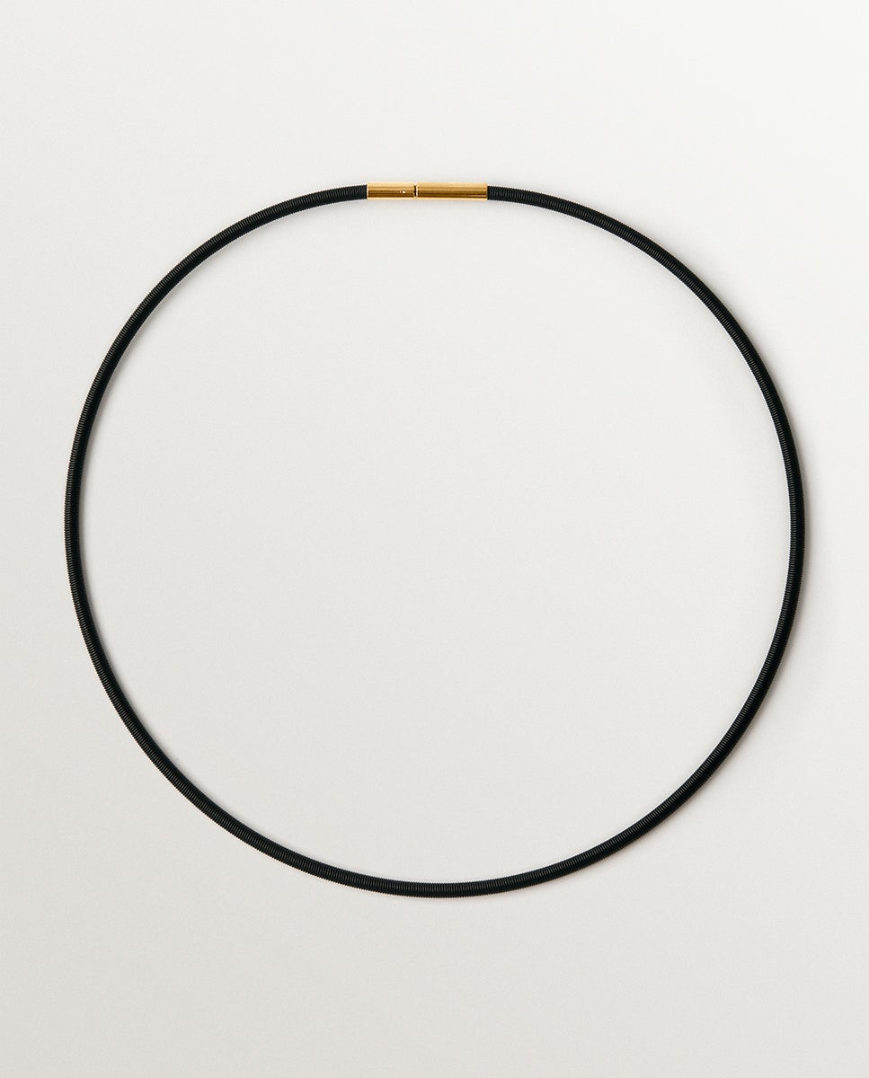 Cadena de acero inoxidable de color negro de 42cm bañada en oro amarillo de 18k - Aristocrazy - Dorado Dorado-1