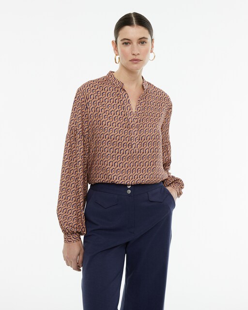 Imagen 0 de Blusa de mujer con estampado geométrico de manga larga y cuello mao
