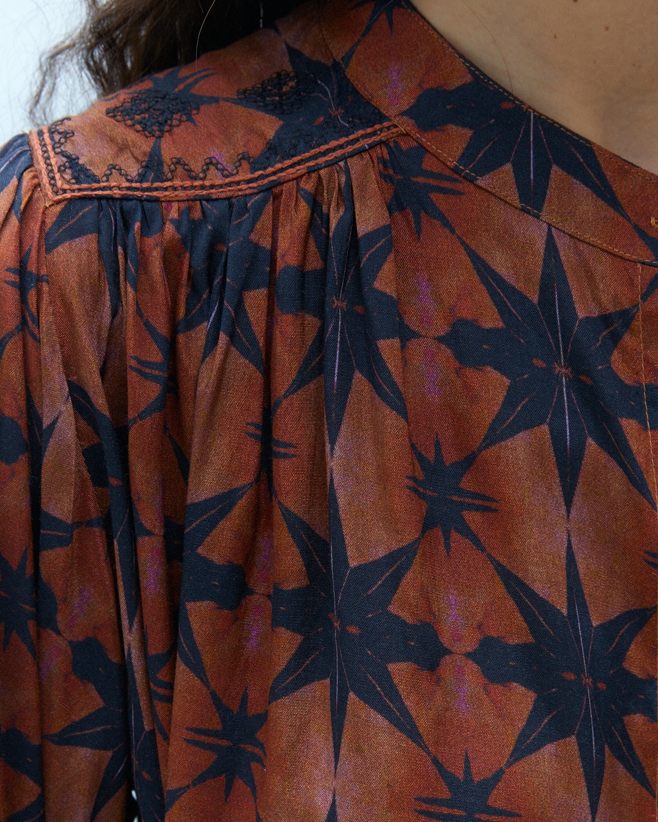 Camisa de mujer estampada cuello mao - Andam - Naranja Naranja-5