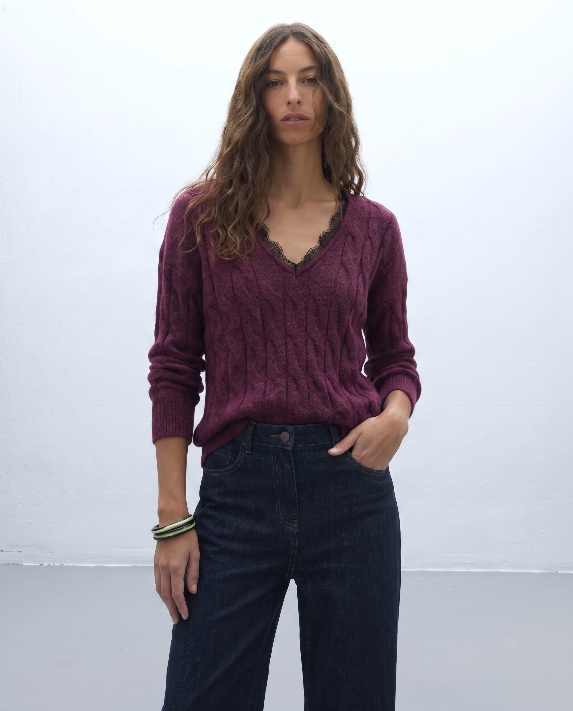 Jersey de mujer trenzado cuello pico puntilla escote - Andam - Burdeos Burdeos-2
