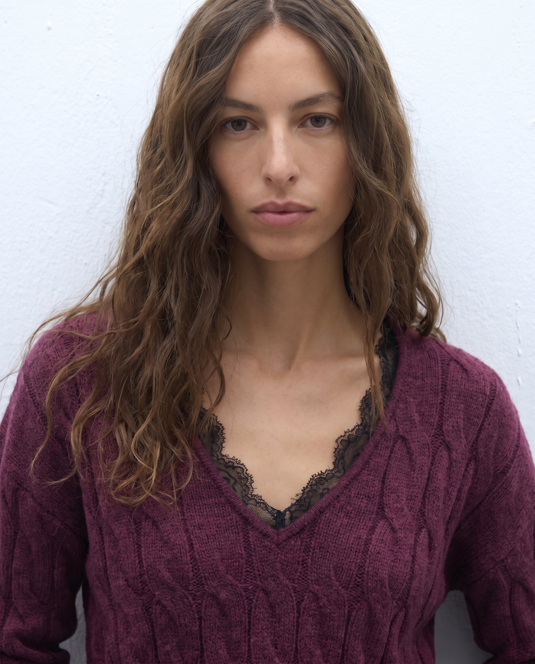 Jersey de mujer trenzado cuello pico puntilla escote - Andam - Burdeos Burdeos-4