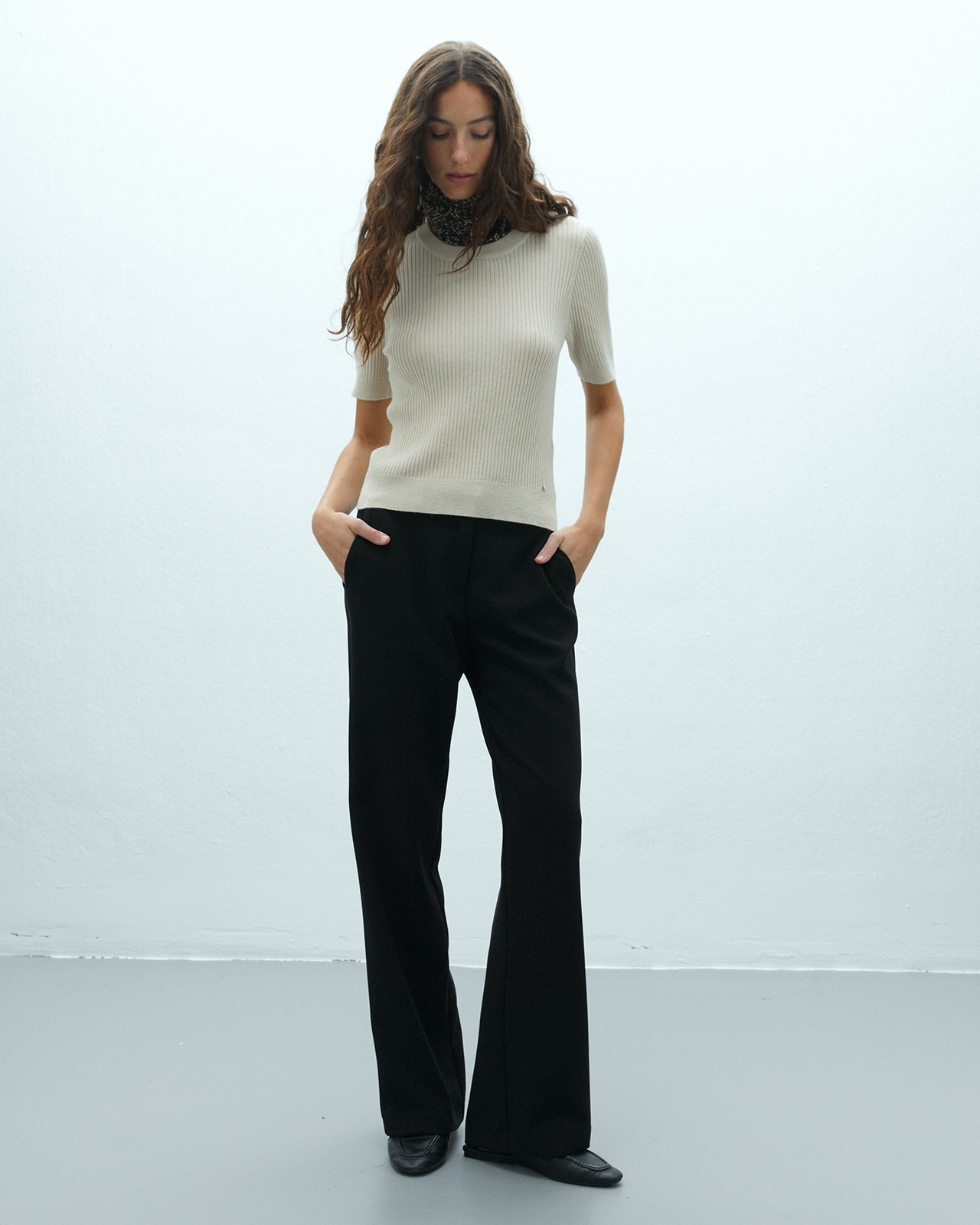 Jersey de mujer de punto canalé cuello redondo manga corta - Andam - Crudo Crudo-1