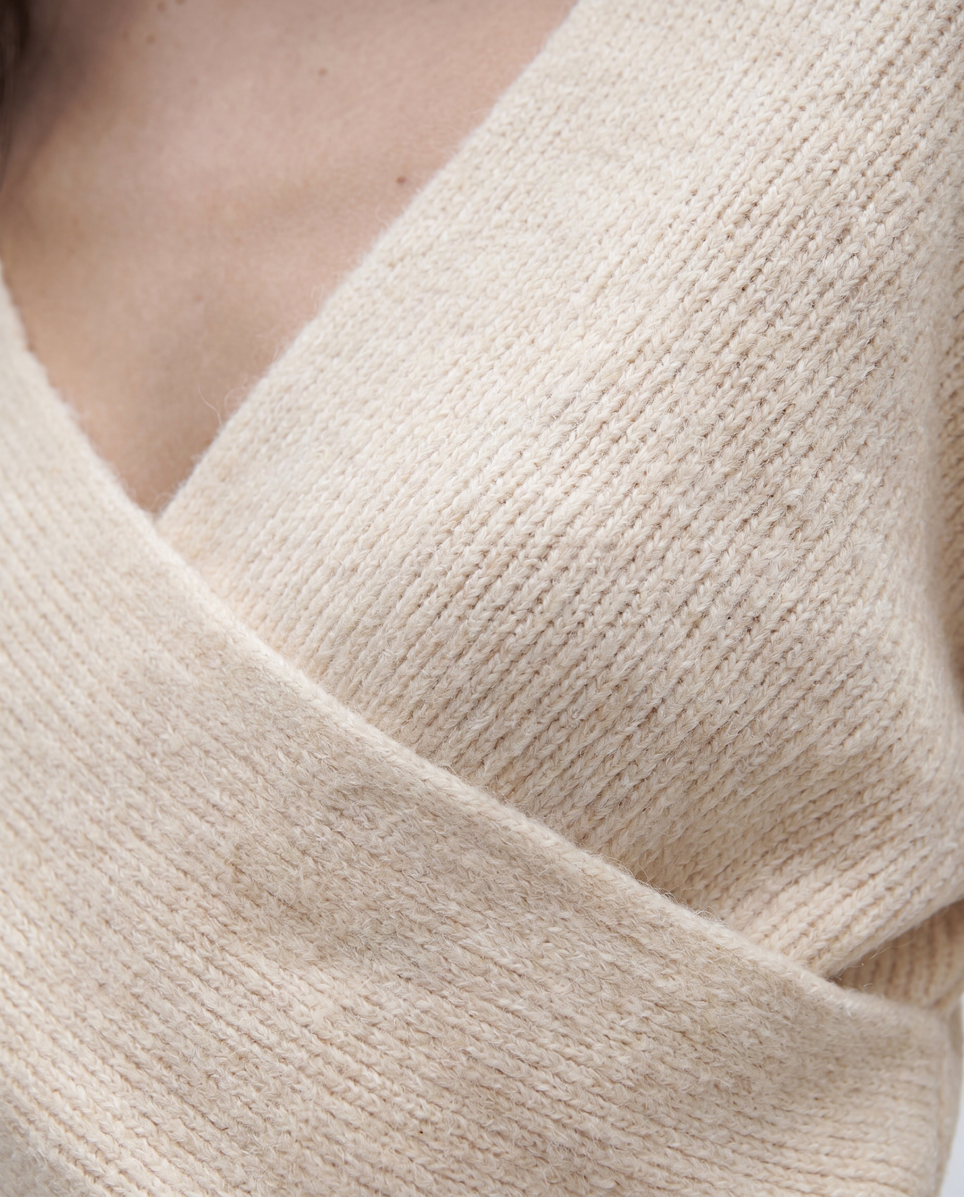 Jersey de mujer escote pico efecto cruzado - Andam - Crudo Crudo-5