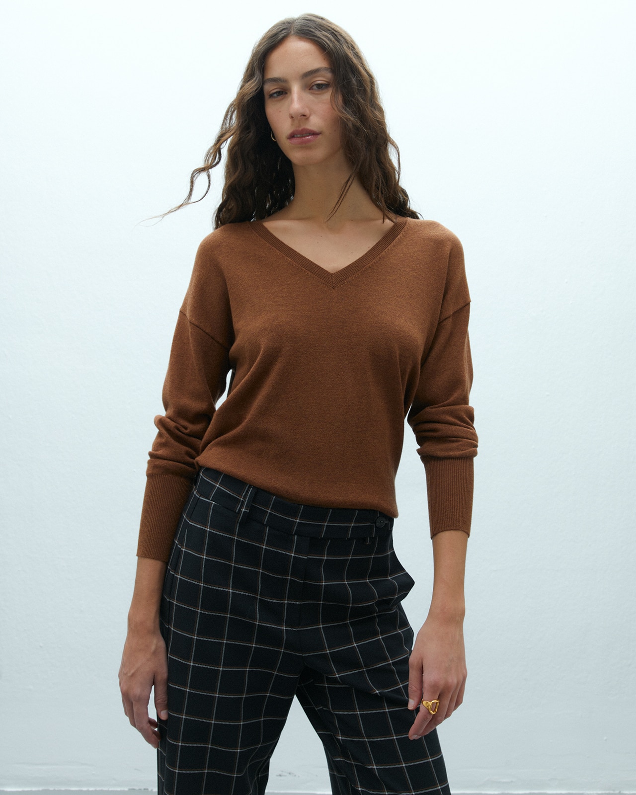 Jersey de mujer punto fino cuello pico manga larga - Andam - Marrón Marrón-2