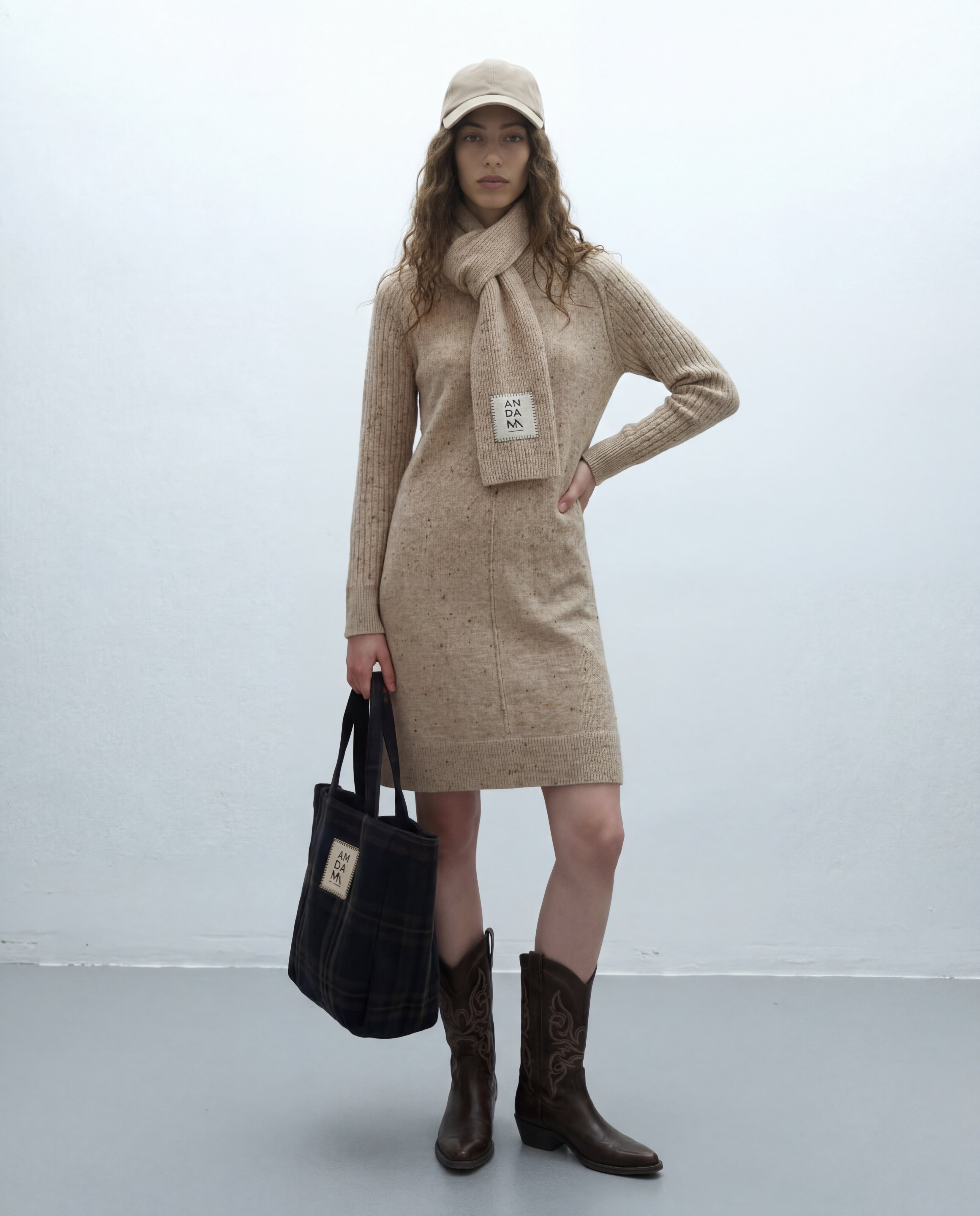 Imagen 0 de Vestido midi de punto jaspeado Piedra