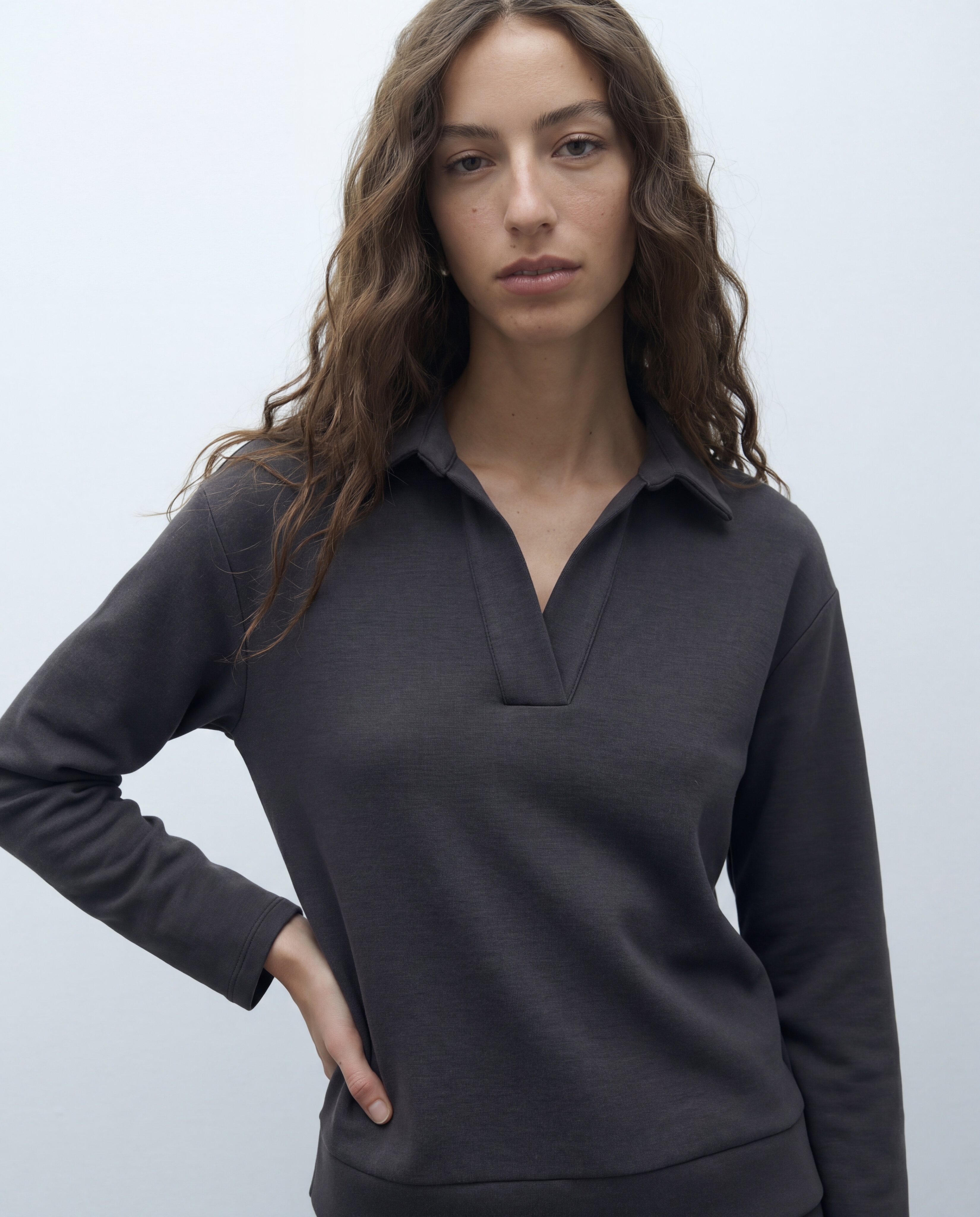 Sudadera de mujer cuello camisero forma pico - Andam - Gris Gris-2