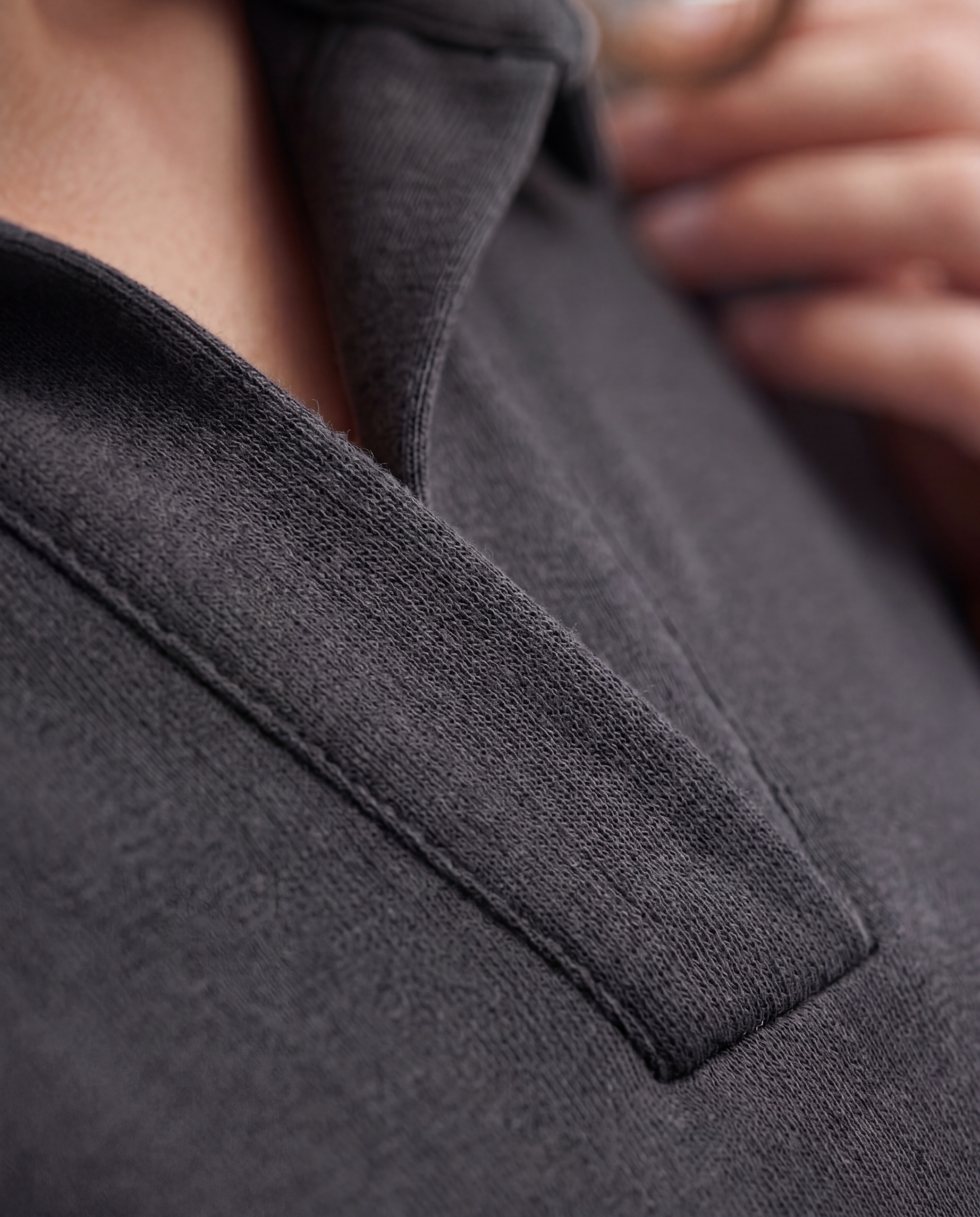 Sudadera de mujer cuello camisero forma pico - Andam - Gris Gris-5