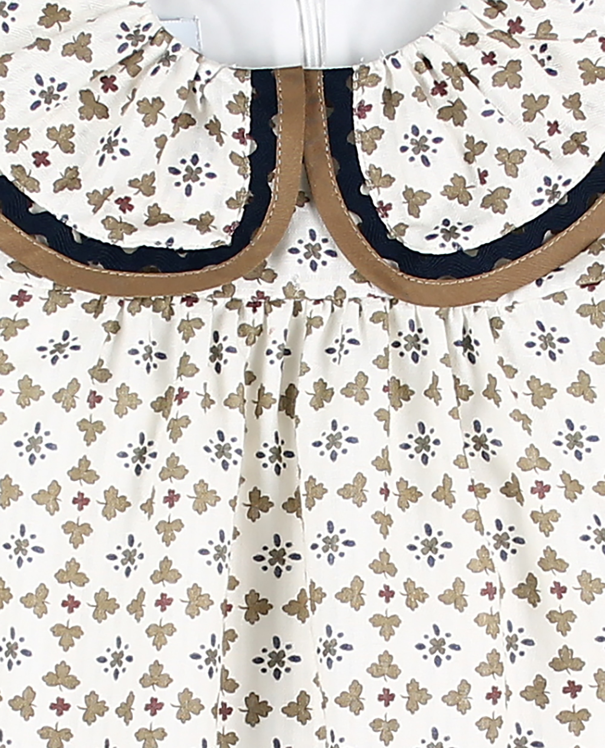 Vestido tela bebé niña en estampado geométrico con cuello volante - Foque - Musgo Musgo-2