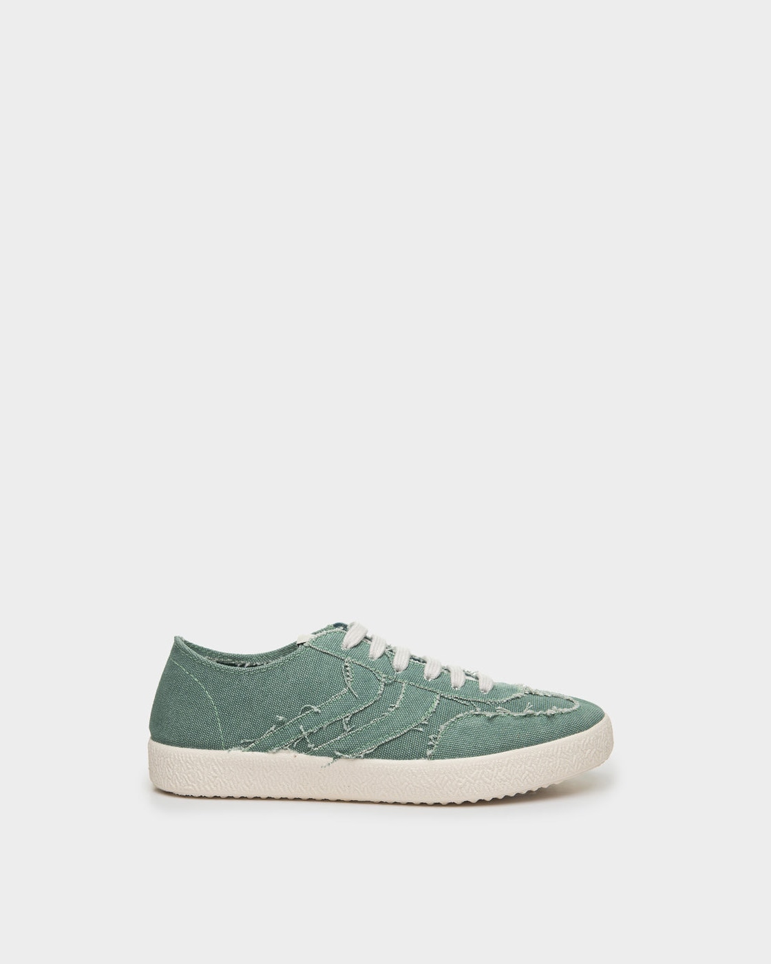 Macarena - Zapatillas deportiva de algodón reciclado con suela de goma.