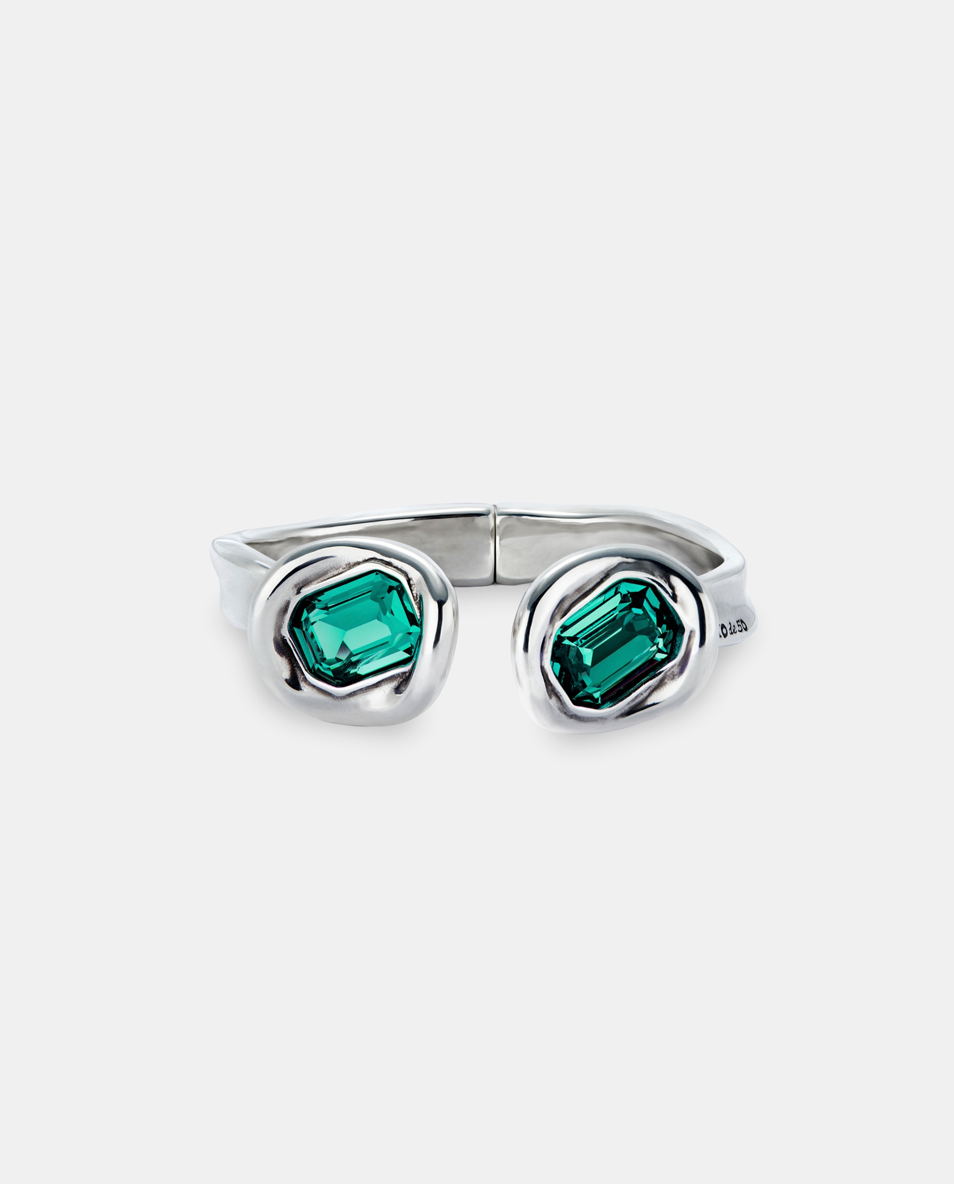Pulsera rígida bañada en con dos cristales facetados verdes - UNO de 50 - Plata Plata-1
