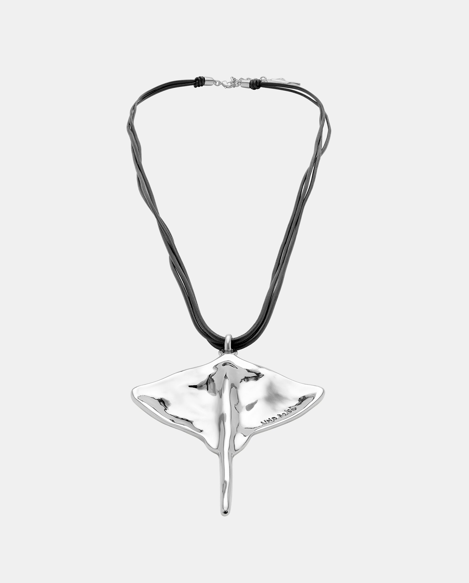 Colgante de cuero y baño en de ley con detalle de pez mantarraya - UNO de 50 - Plata Plata-1