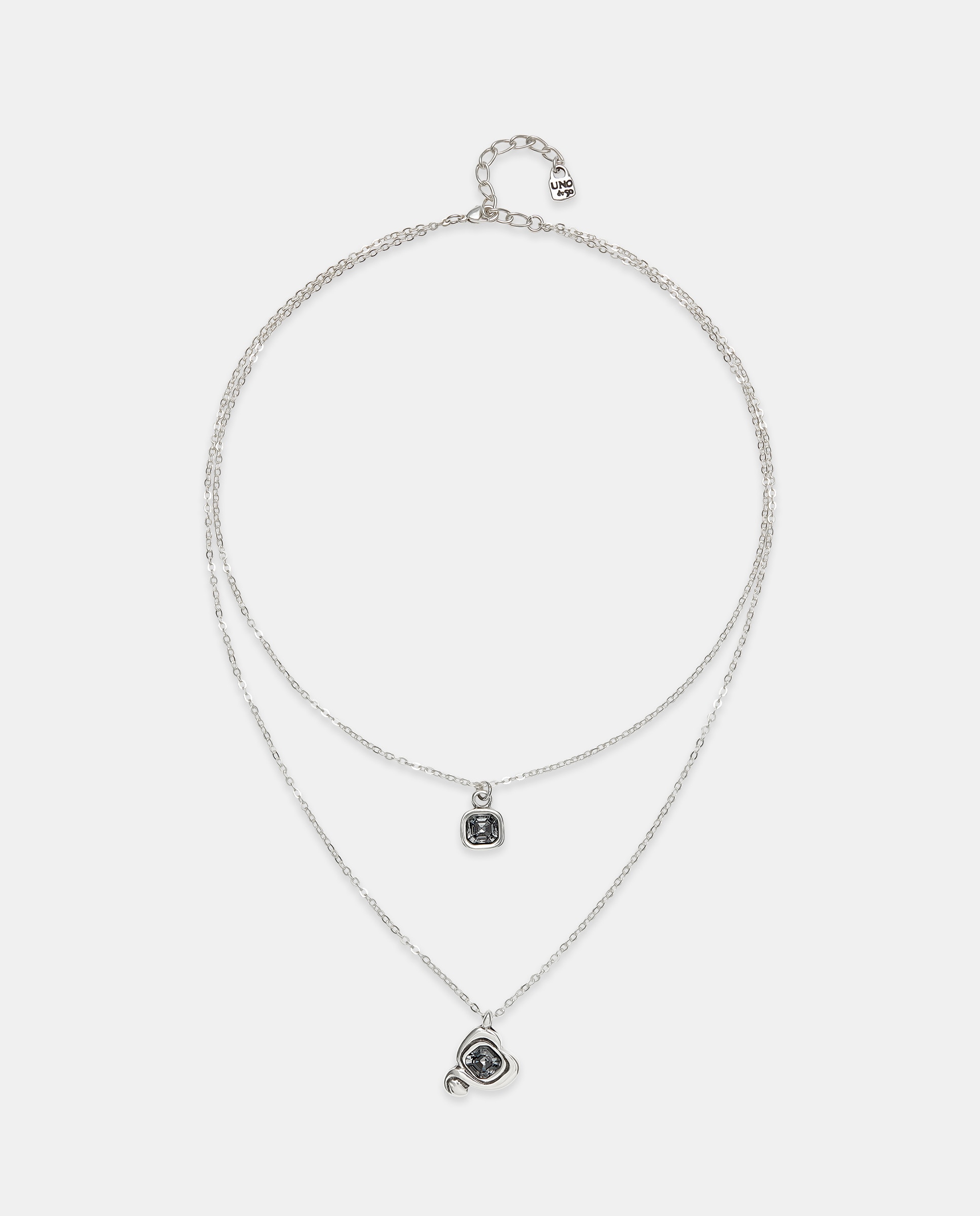 Imagen 0 de Colgante bañado en plata de ley con doble cadena y corazones centrales con cristal Plata