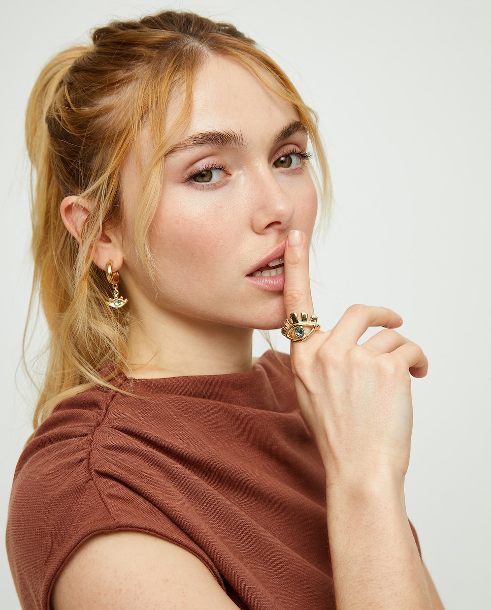 Anillo bañado en oro 18k en forma de ojo con cristal facetado verde Oro-5