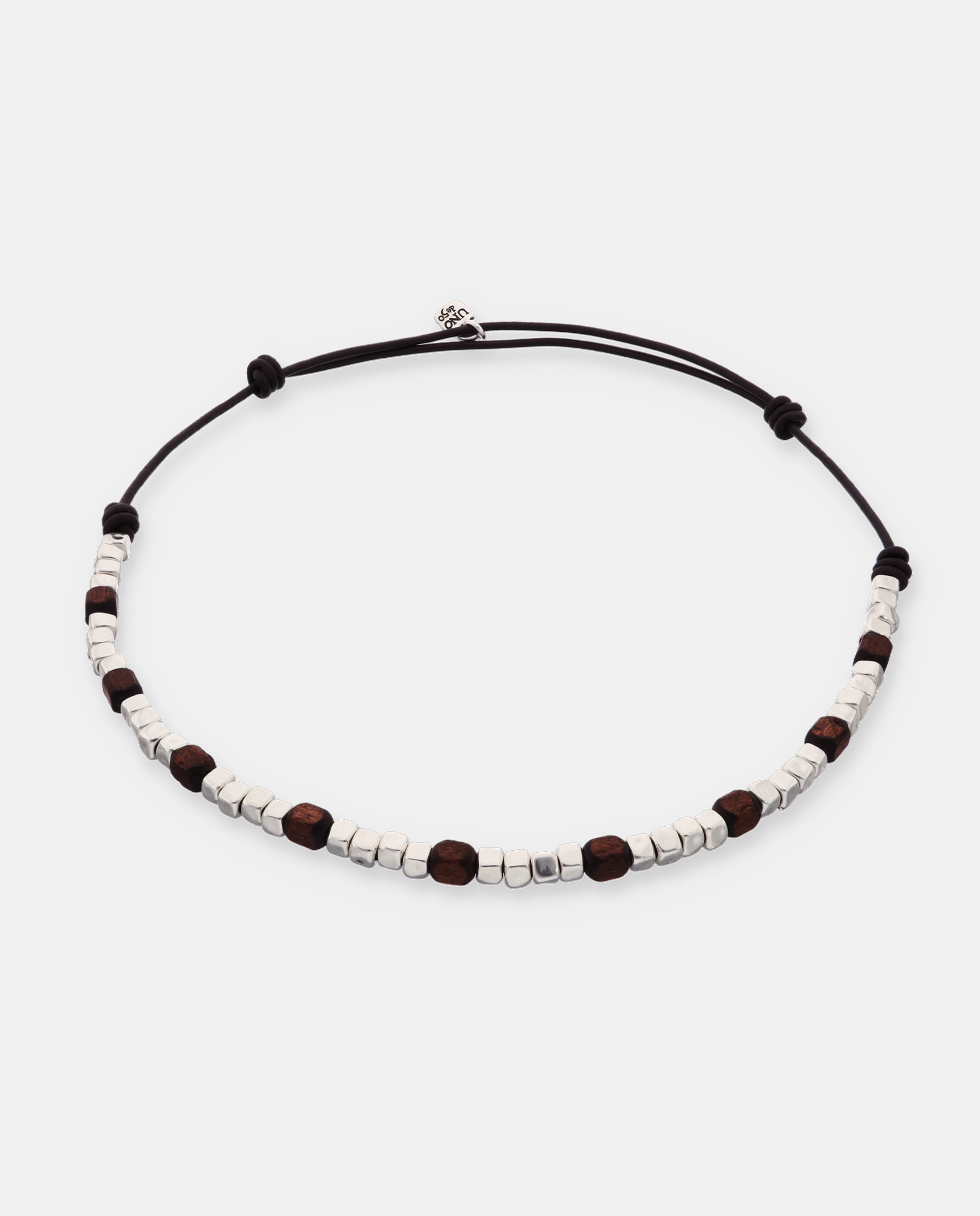 Imagen 3 de Collar de cuero con cuentas en plata y madera - UNO de 50 - Plata Plata