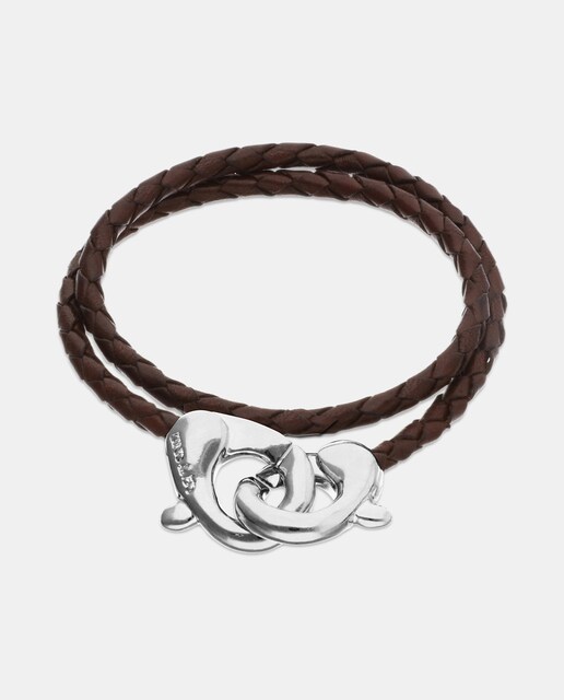 Imagen 0 de Pulsera de cuero doble marrón con detalle de mosquetón entrelazado bañado en plata de ley