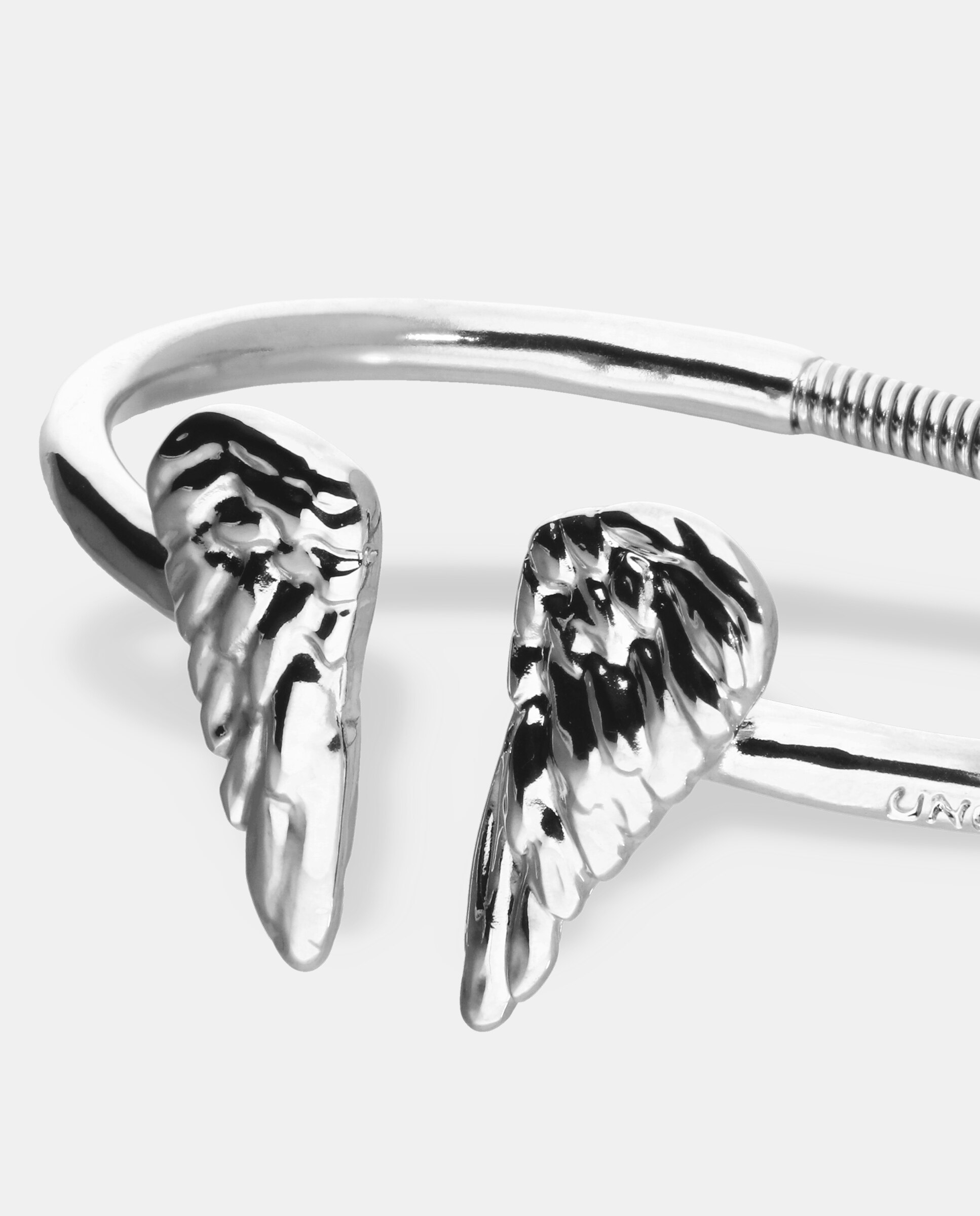 Pulsera rígida bañada en de ley con detalle de alas en los extremos - UNO de 50 - Plata Plata-3