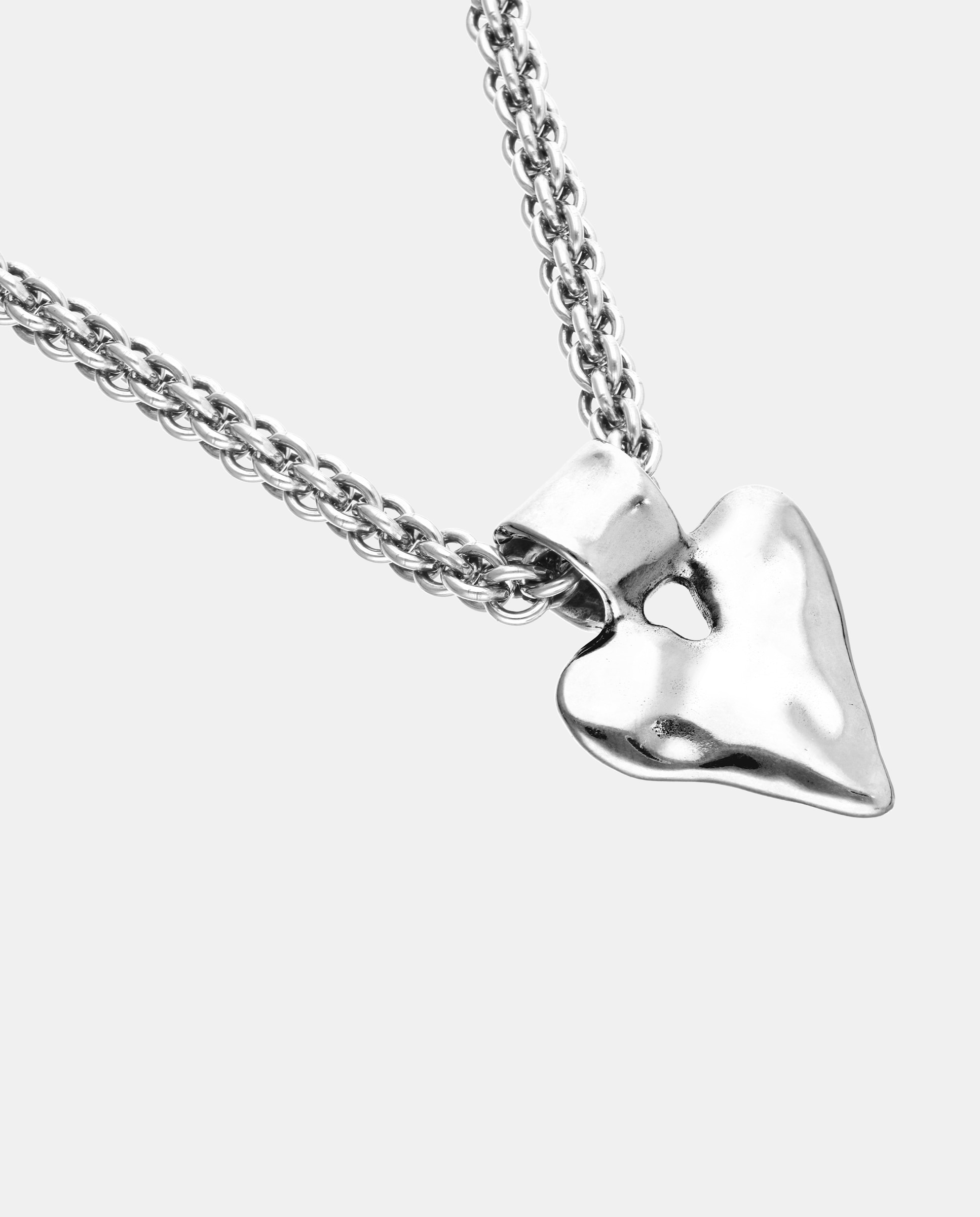 Collar con cadena gruesa y detalle de corazón bañados en de ley - UNO de 50 - Plata Plata-4