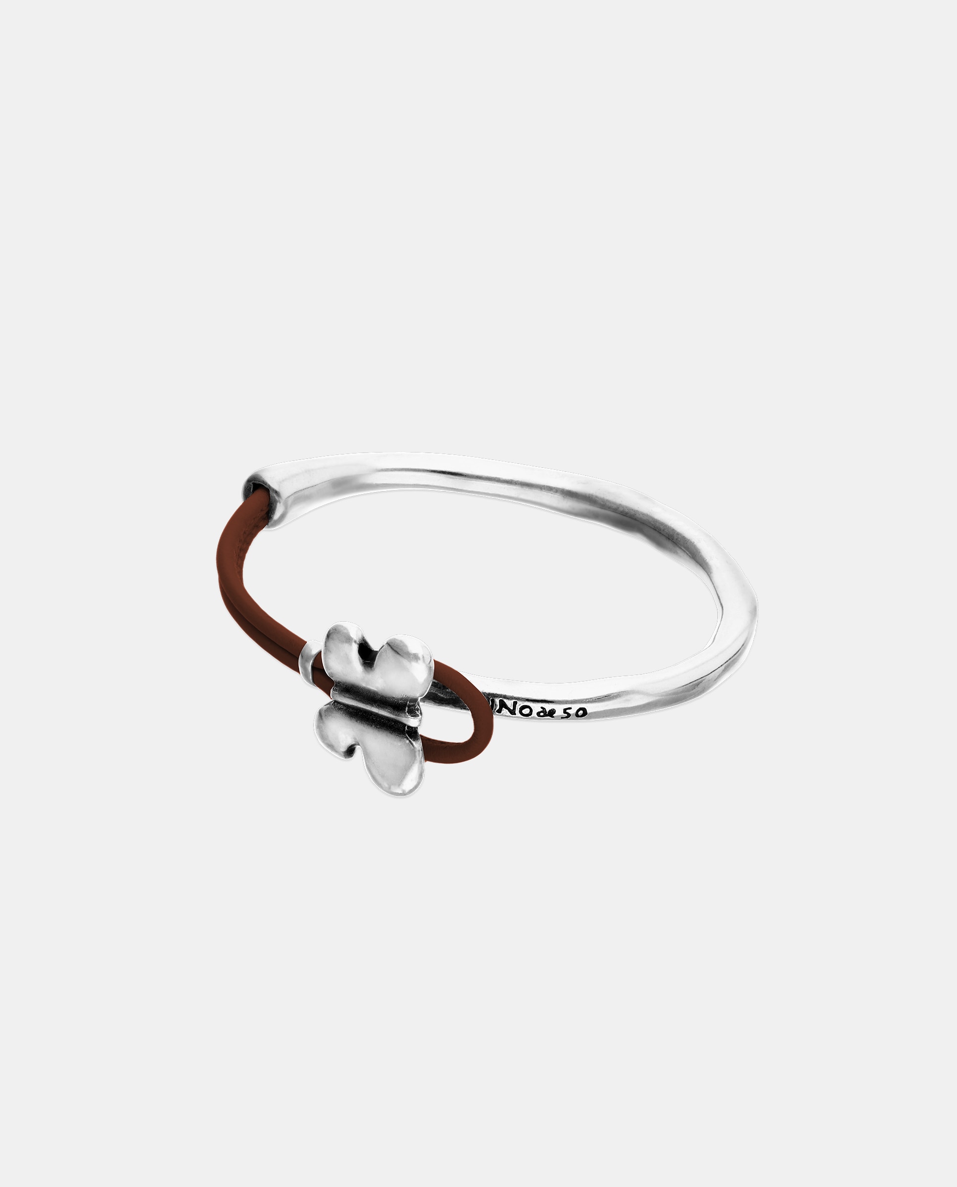 Pulsera de cuero semirrígida bañada en de ley con mariposa - UNO de 50 - Plata Plata-2