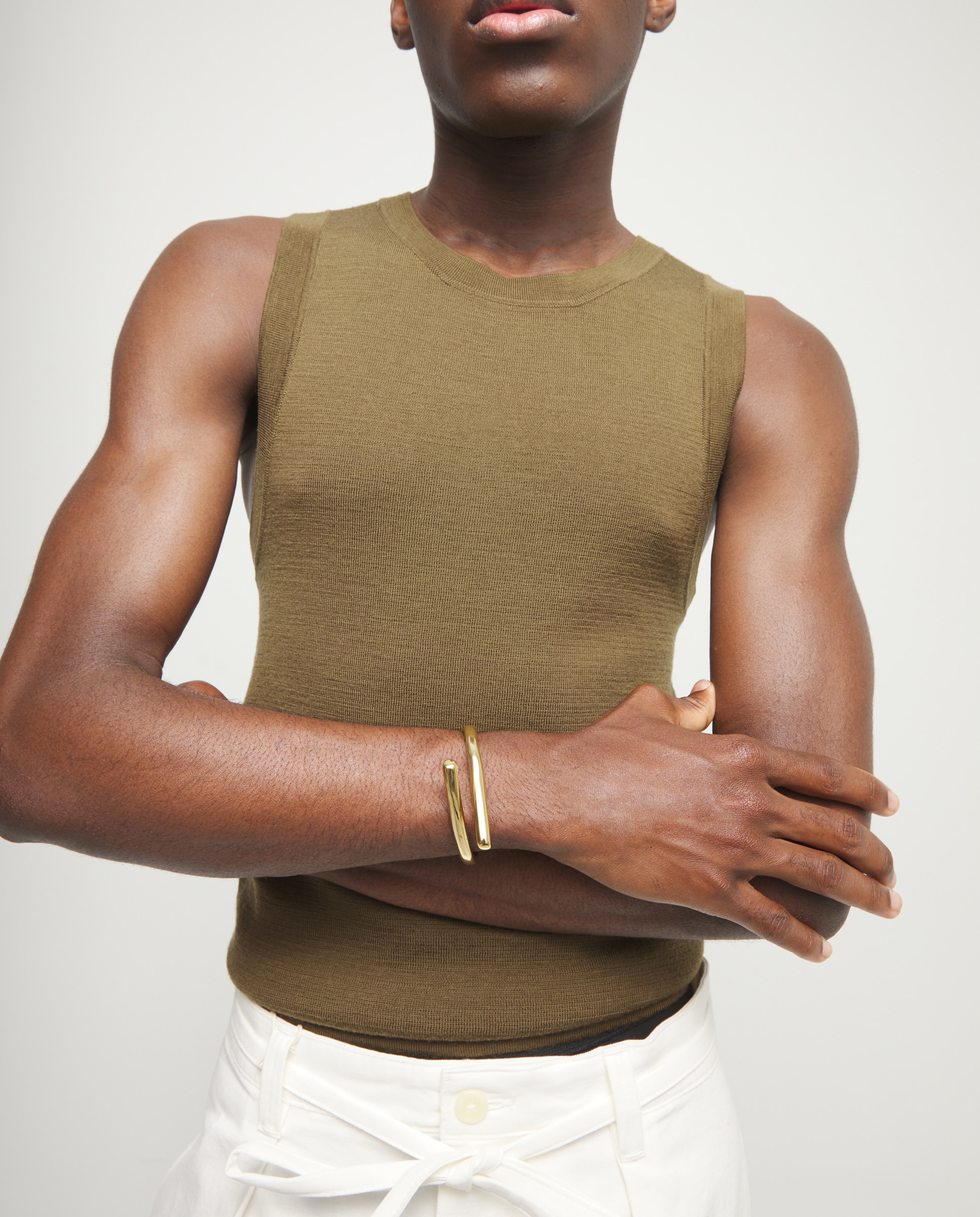 Pulsera bañada en 18k con forma de tubos cruzados - UNO de 50 - Oro Oro-5