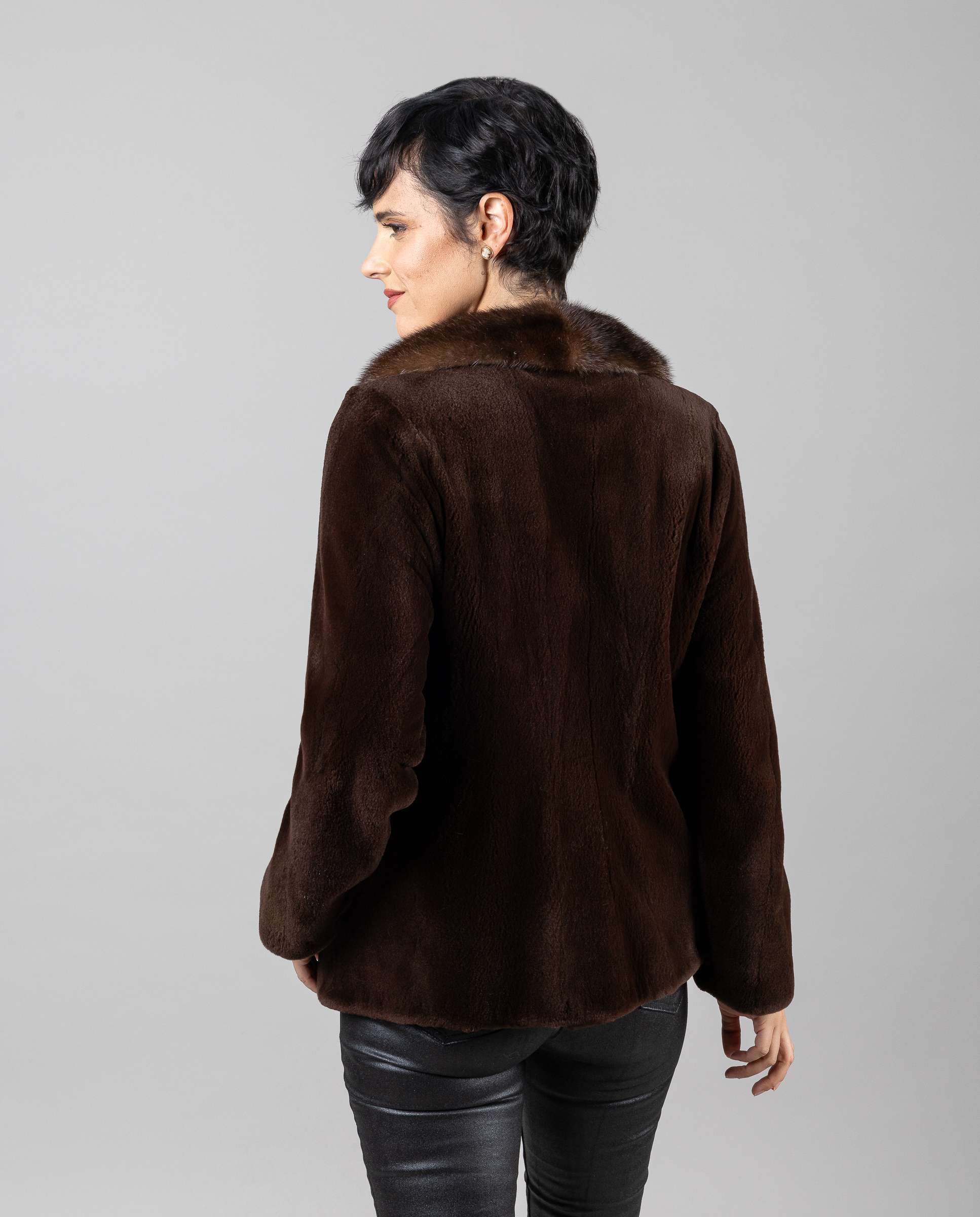 Chaqueta de mujer de pelo de visón rasado con bolsillos horizontales - De la Roca - Marrón Marrón-2
