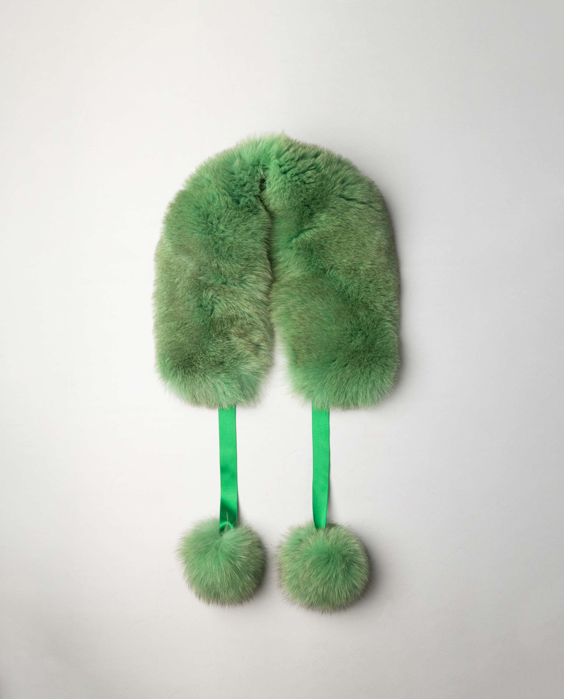 Cuello de pelo de zorro con pomón al tono - De la Roca - Verde Verde-1