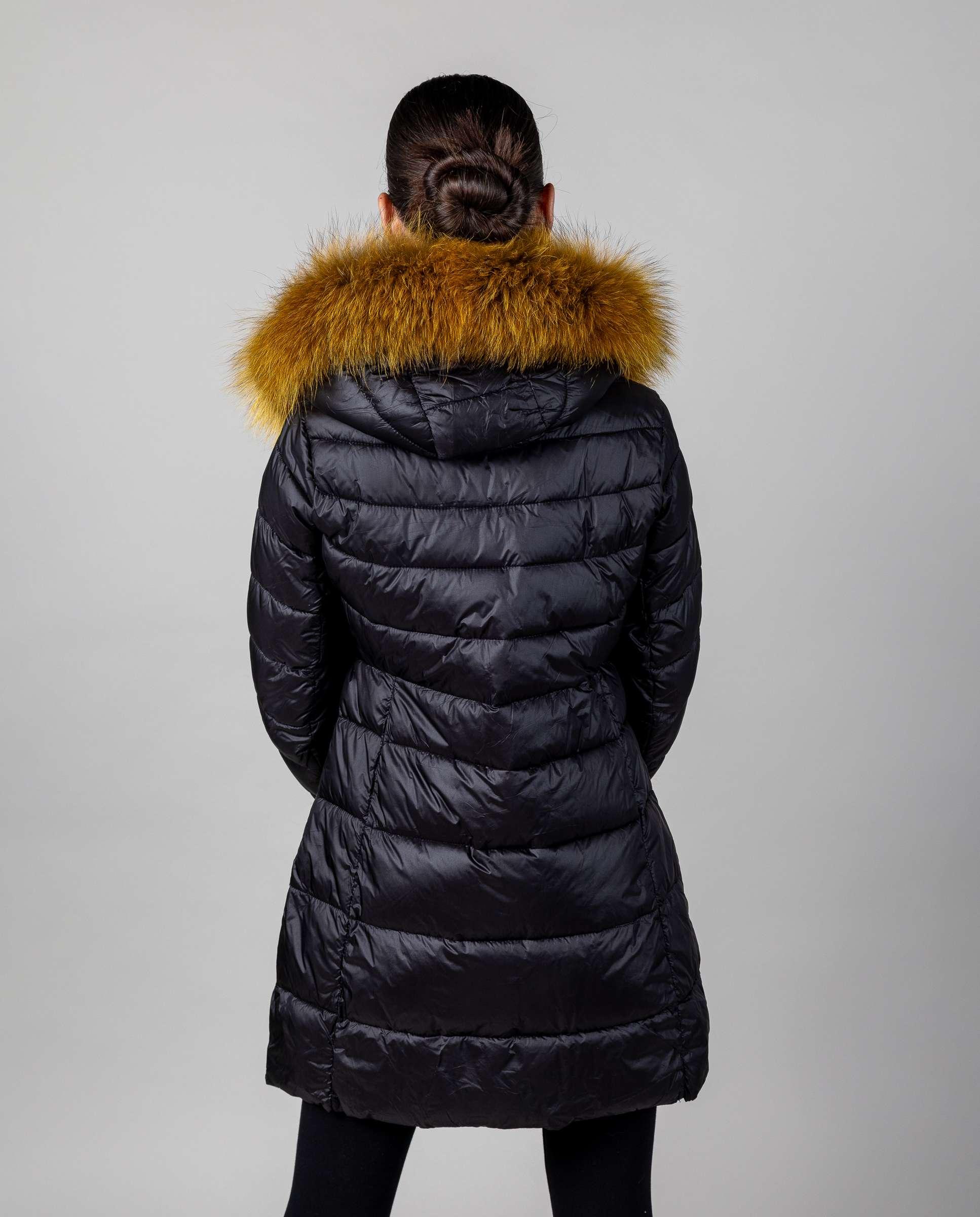 Abrigo de mujer de pelo de marmota con capucha - De la Roca - Negro Negro-2