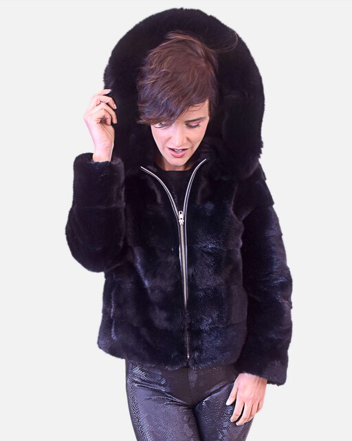 Imagen 0 de Chaqueta de pelo de mujer de visón con capucha