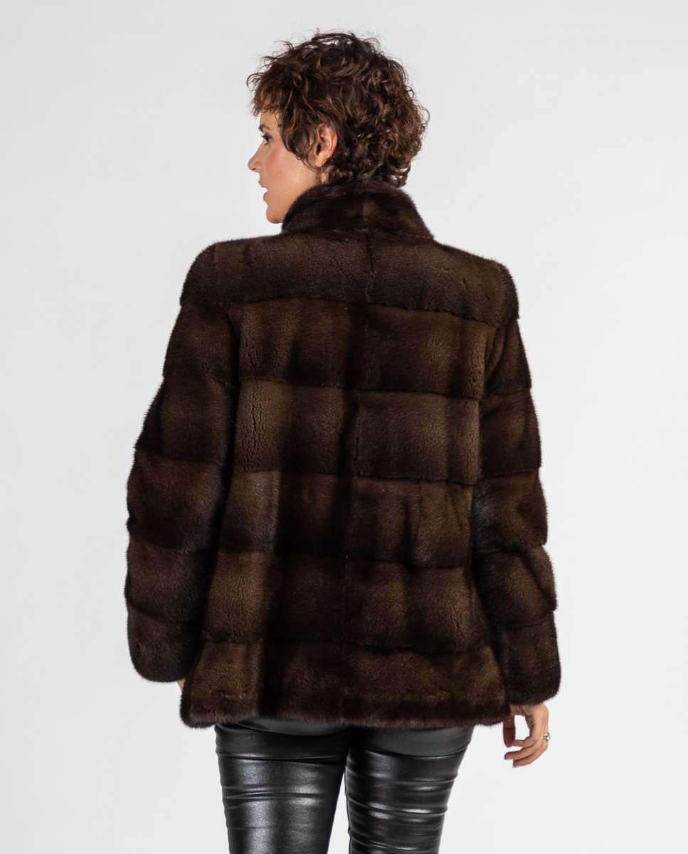 Abrigo de pelo de mujer corto de visón en horizontal · De la Roca