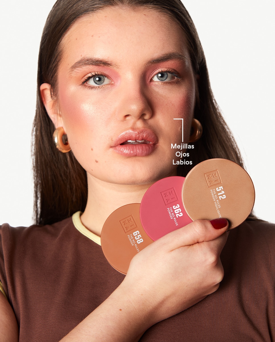 Polvo compacto de color 3 en 1 para ojos, labios y mejillas The No-Rules Powder 3INA - 658 658-2