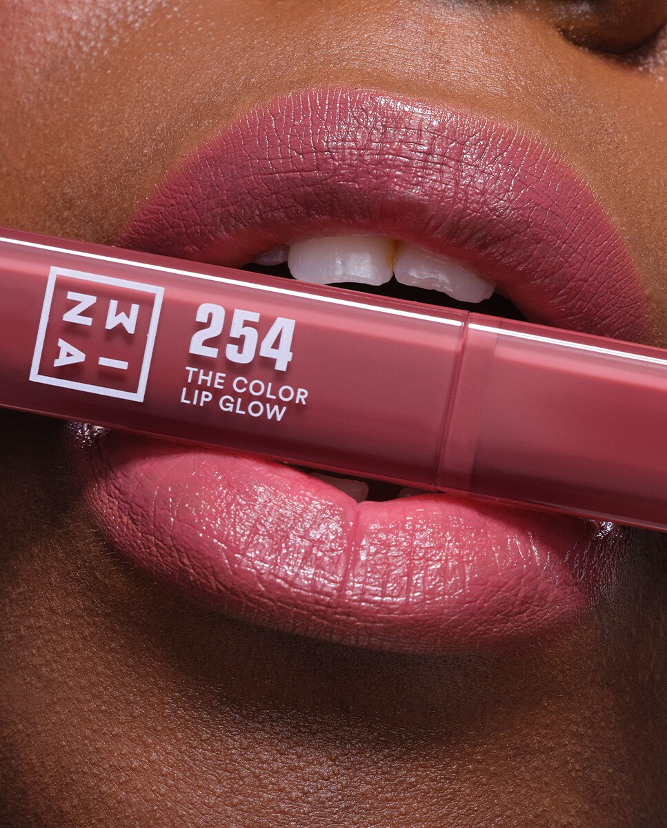 Labial hidratante de color y acabado glow The Color Lip Glow 3INA 254-2