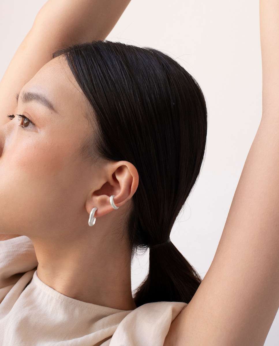 Imagen 2 de Aros plateados pequeños sauma - Joidart - Plata Plata