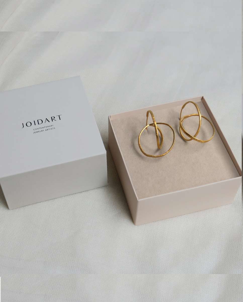 Imagen 4 de Pendientes grandes embolic dorados - Joidart - Dorado Dorado
