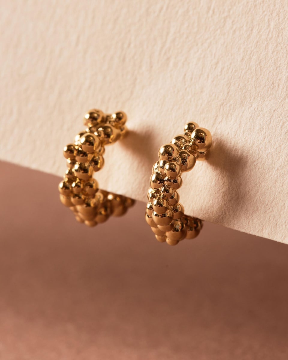 Pendientes de aro pequeños con esferas y pedrería Oro-2