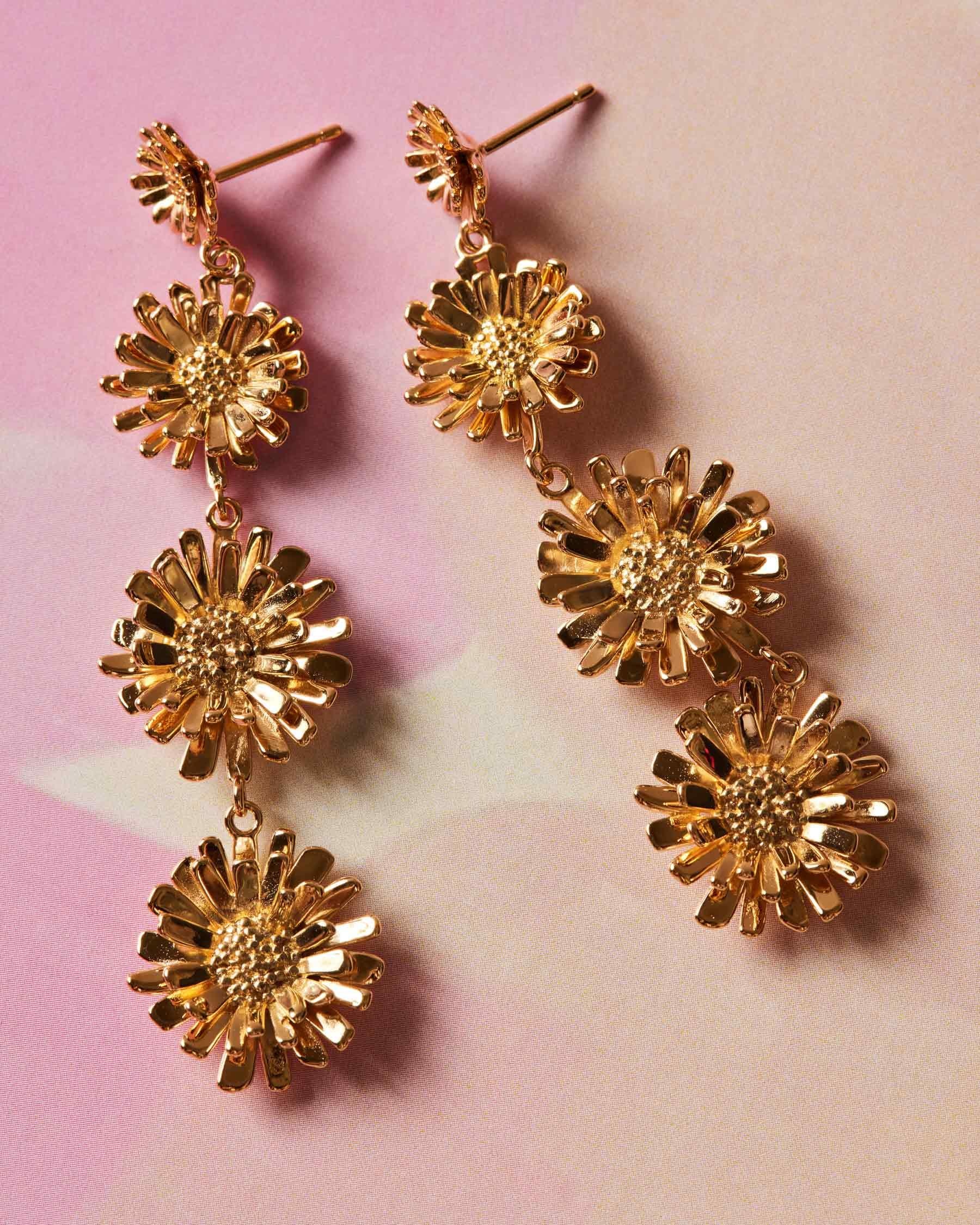 Pendientes largos con margaritas - Apodemia - Oro Oro-2