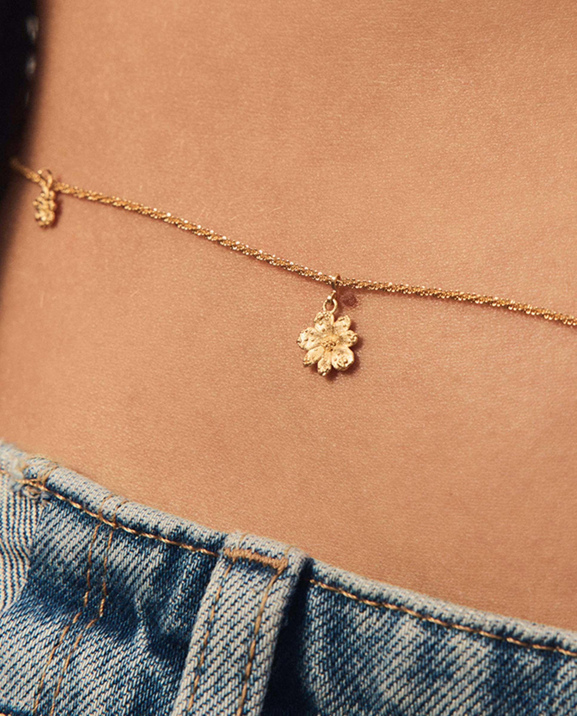 Collar full zinnia motivo flores - Apodemia - Dorado Dorado-4
