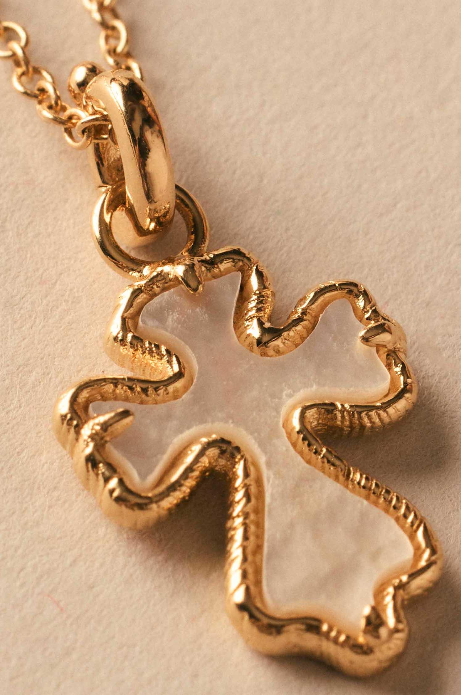 Charm en forma de cruz efecto nácar Blanco Apodemia Blanco-3