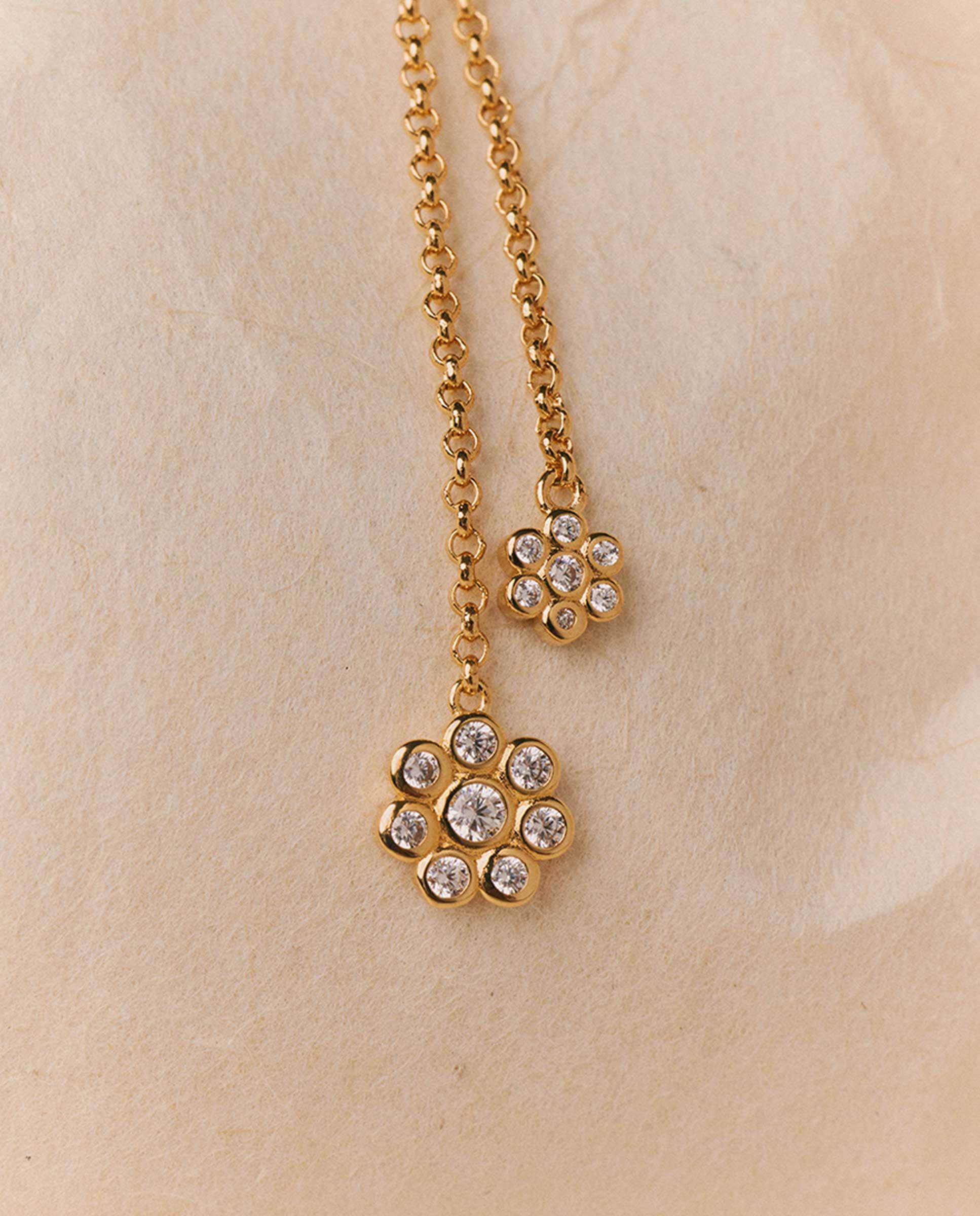Imagen 4 de Collar drop doble pétalo bañado en oro 18k - Apodemia - Blanco Blanco