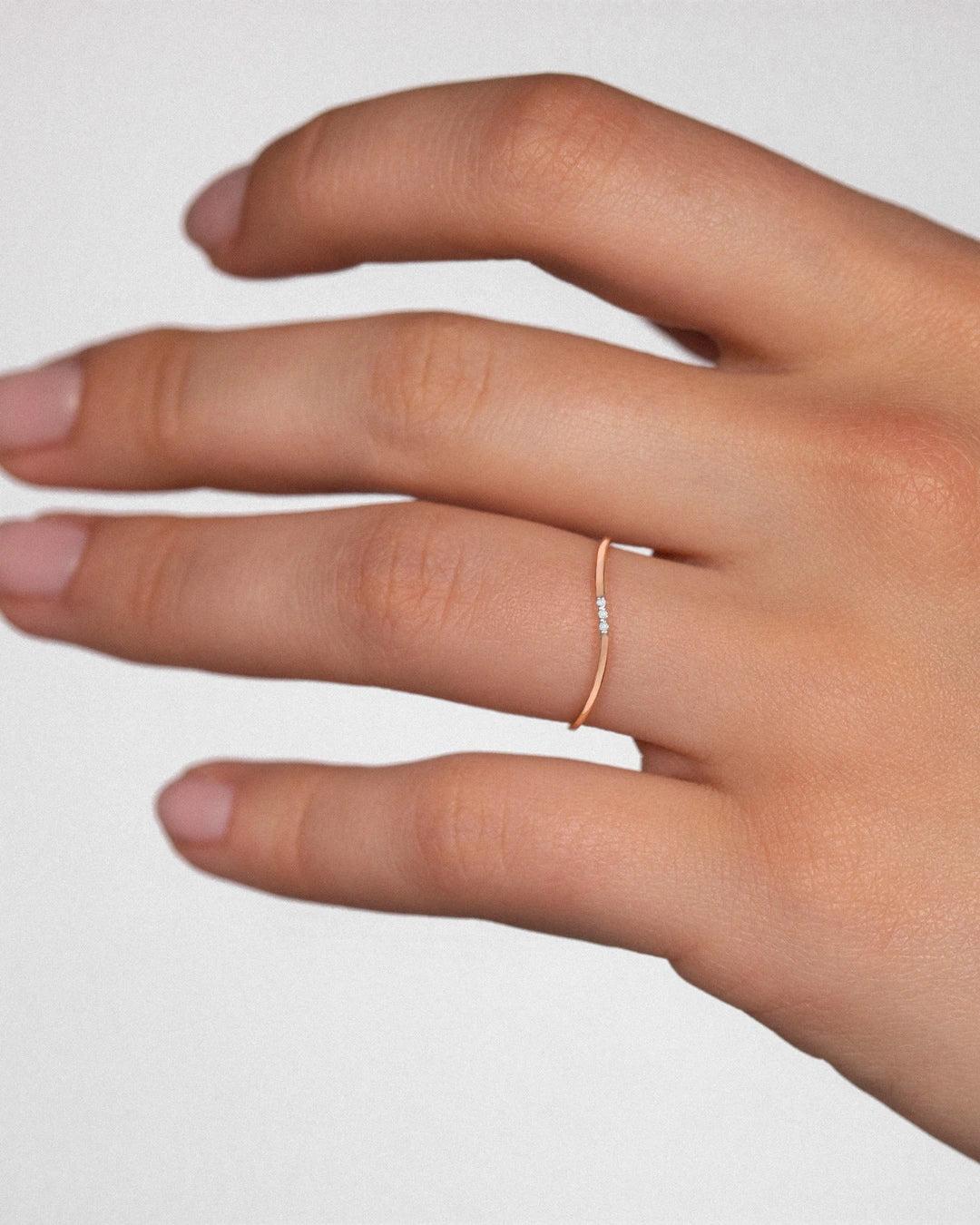 Imagen 2 de Sortija wave de diamantes en oro rosa de 18 kt - MUMIT - Dorado Dorado