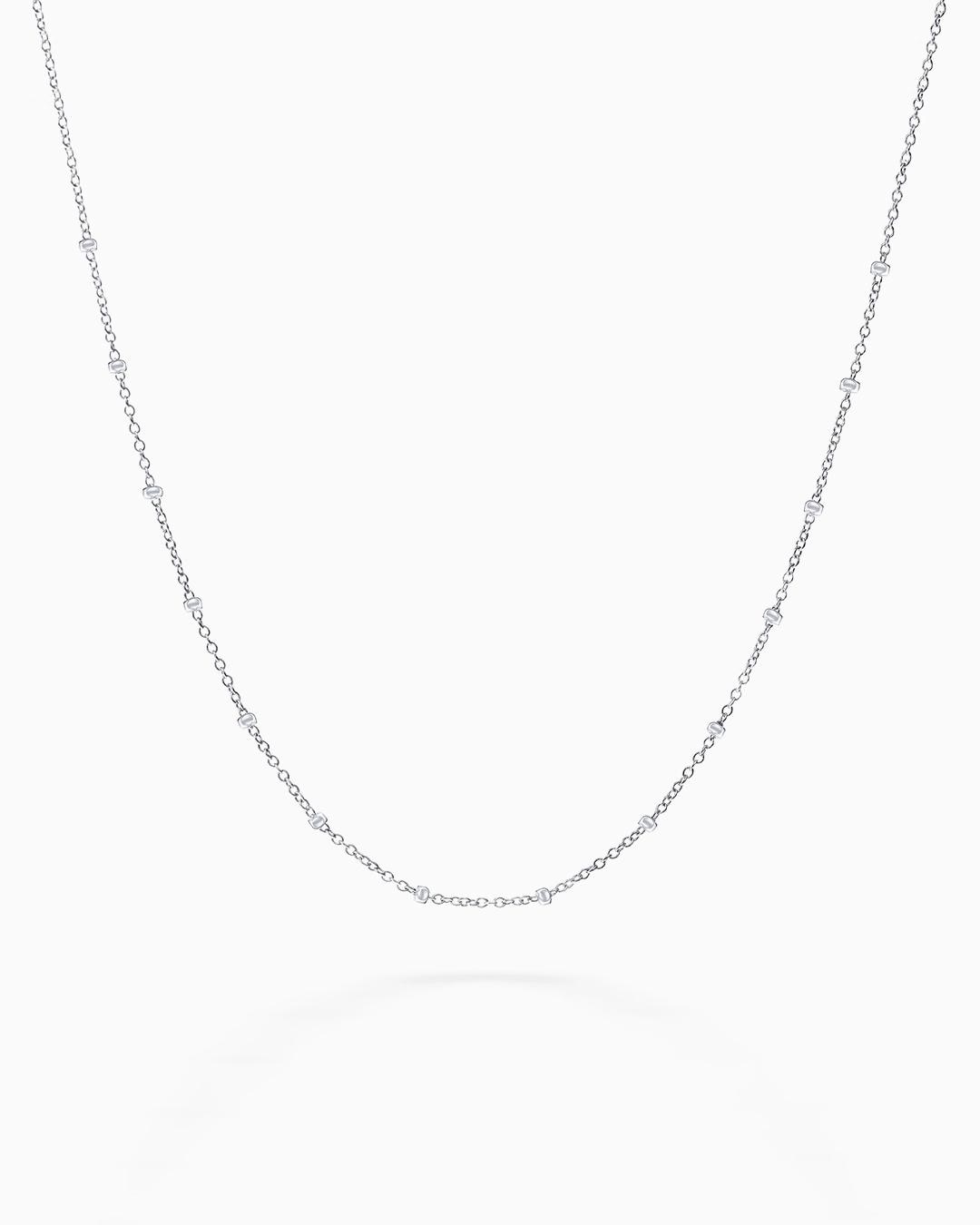 Imagen 0 de Cadena de bolitas diamantadas en oro blanco de 18 kt Plata