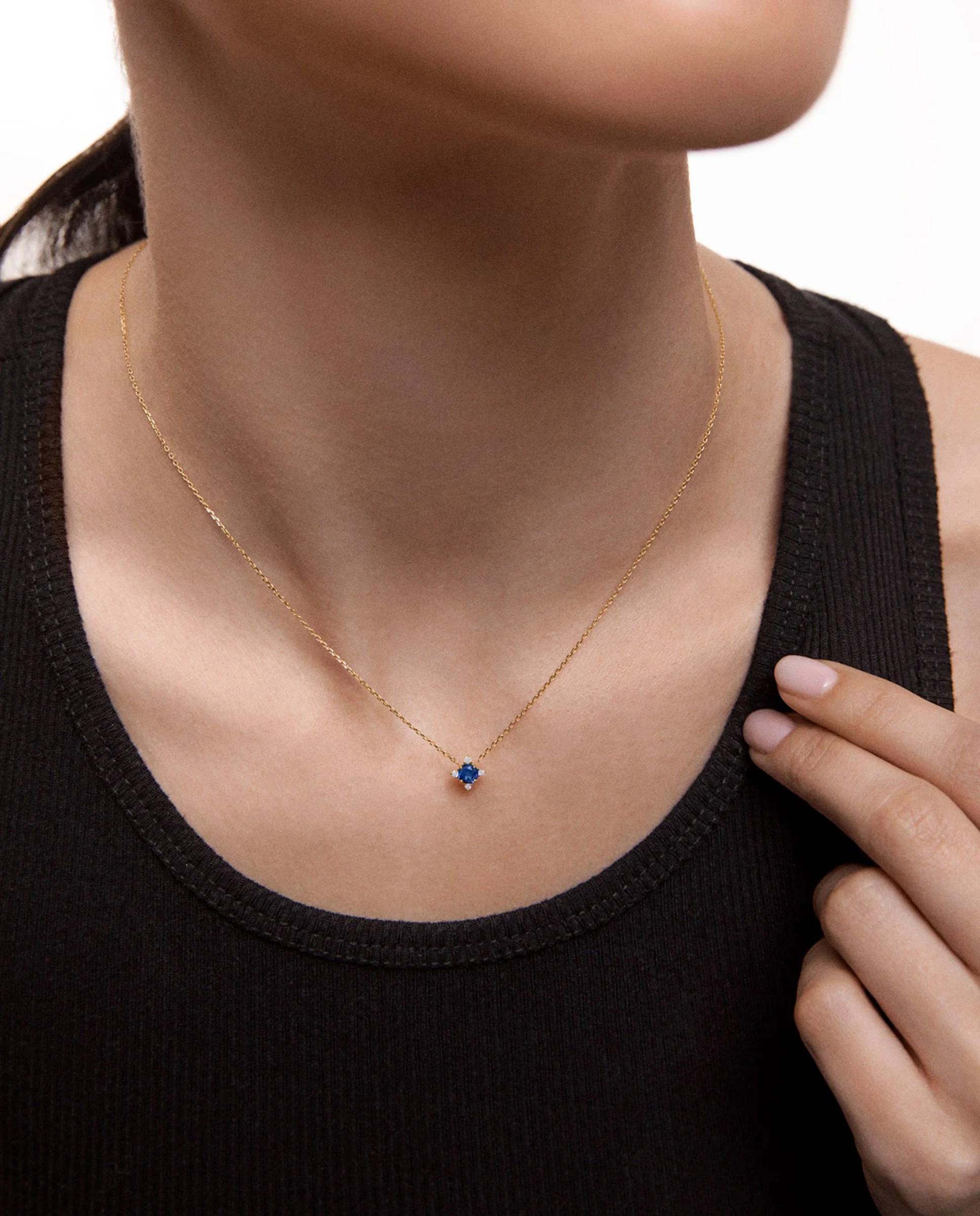 Gargantilla crown de zafiro en oro amarillo de 18 kt - MUMIT - Azul Azul-2