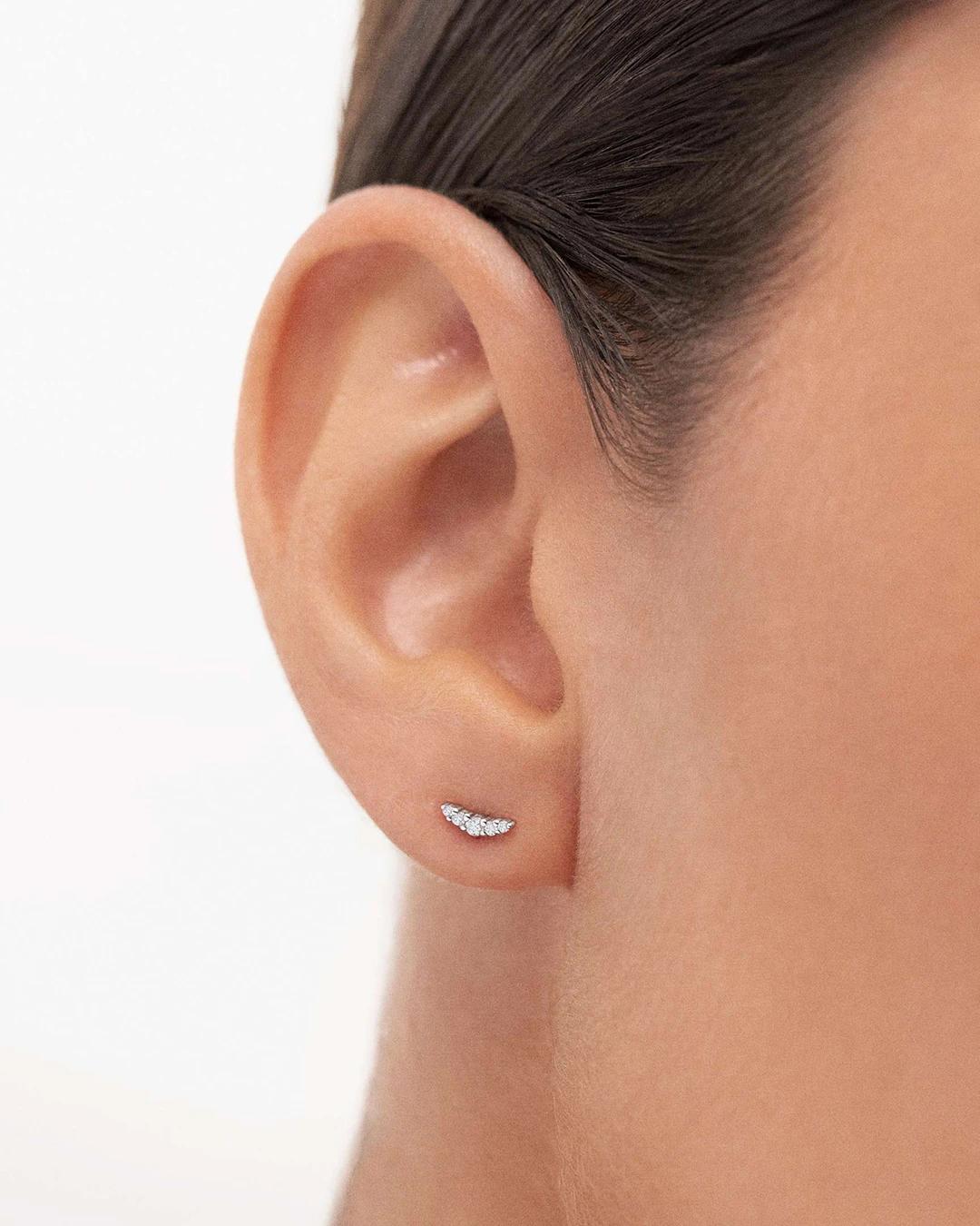 Pendientes petite diamonds wave en oro blanco de 18 kt - MUMIT - Blanco Blanco-2