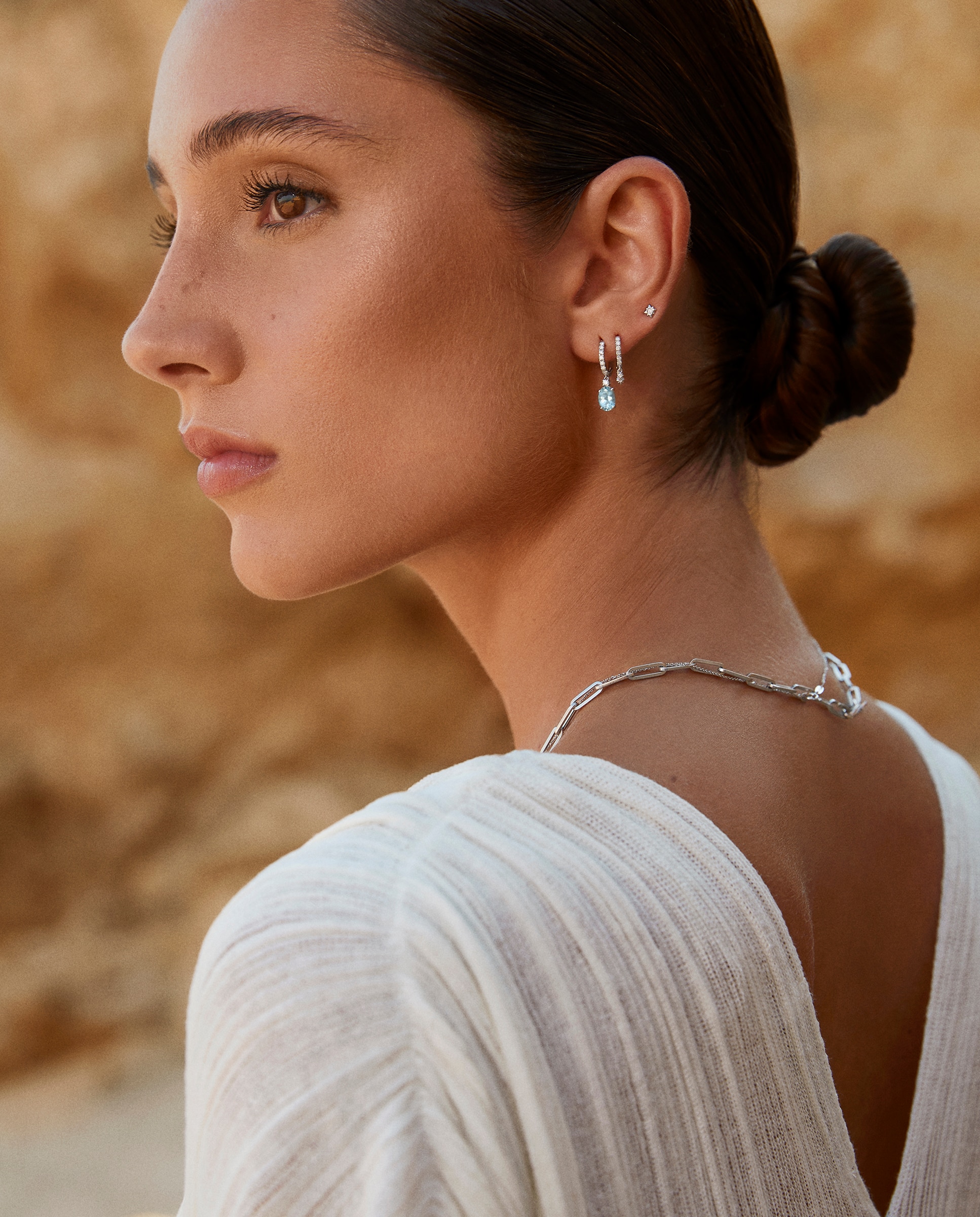 Imagen 3 de Pendientes amelie oval de aguamarina y diamantes en oro blanco de 18 kt - MUMIT - Aguamarina Aguamarina