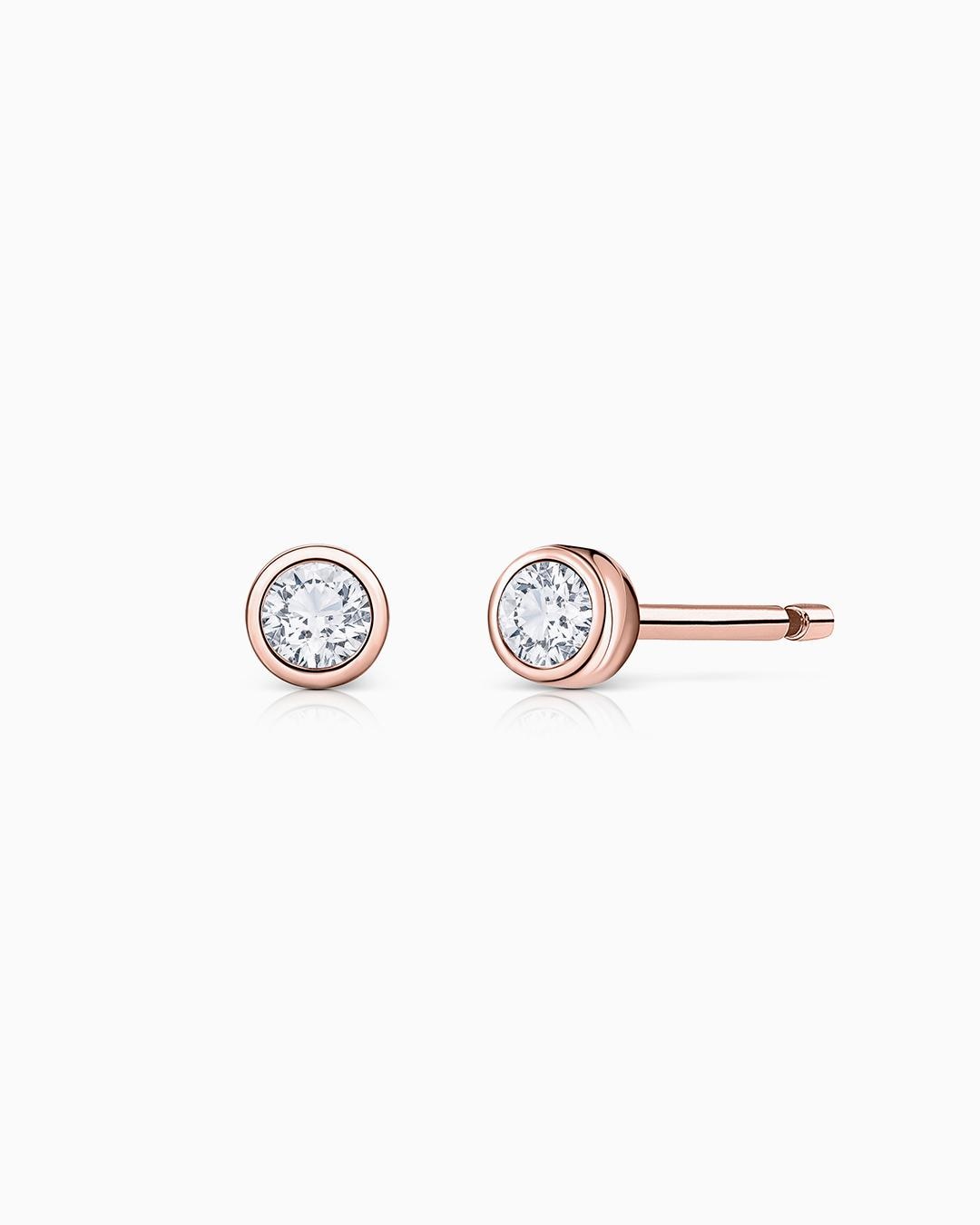 Imagen 0 de Pendientes bezel stud de diamantes en oro rosa de 18 kt Blanco